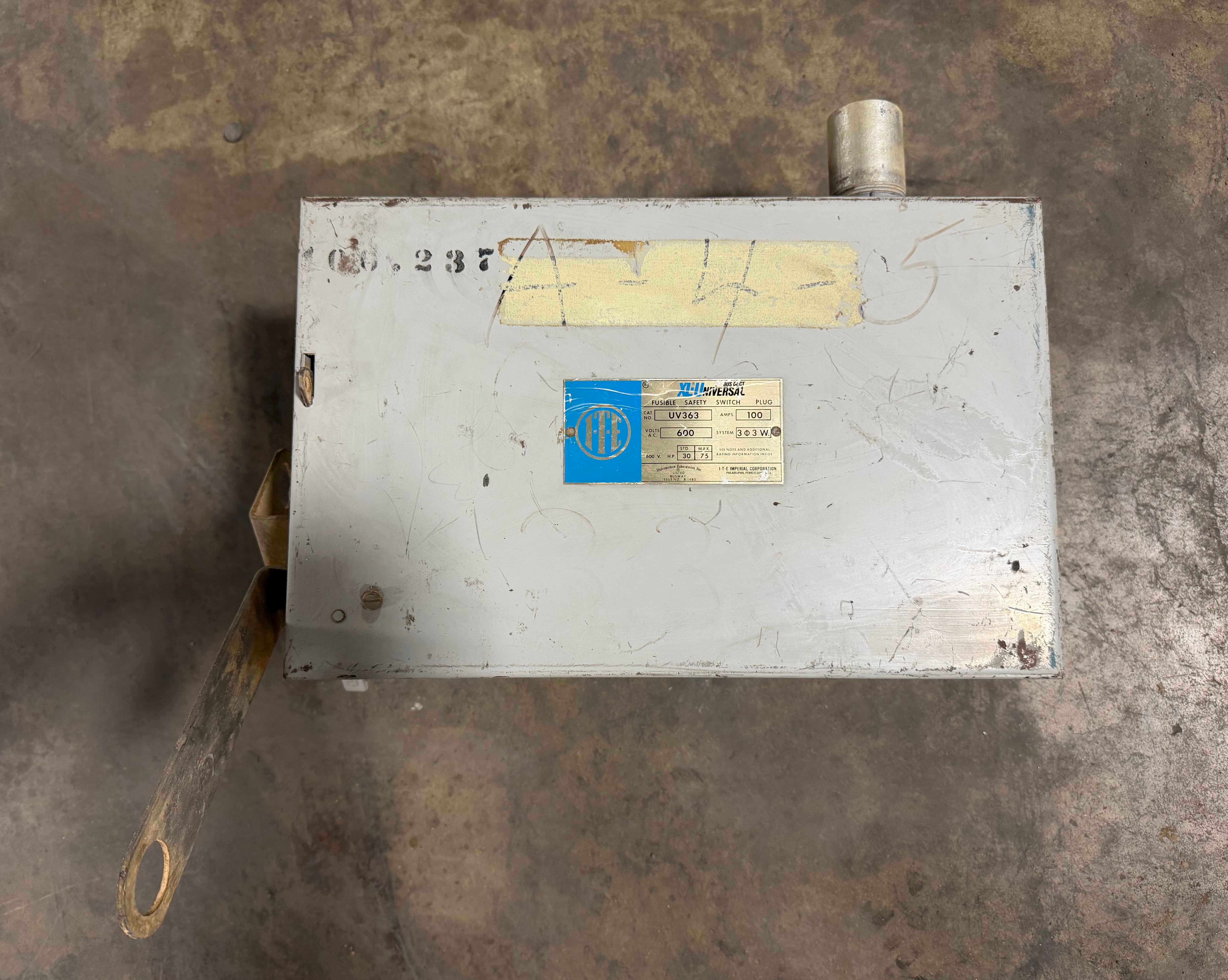 ITE Gould UV363 XL-U Fusible Bus Plug 100A 600V 3PH 3W Used