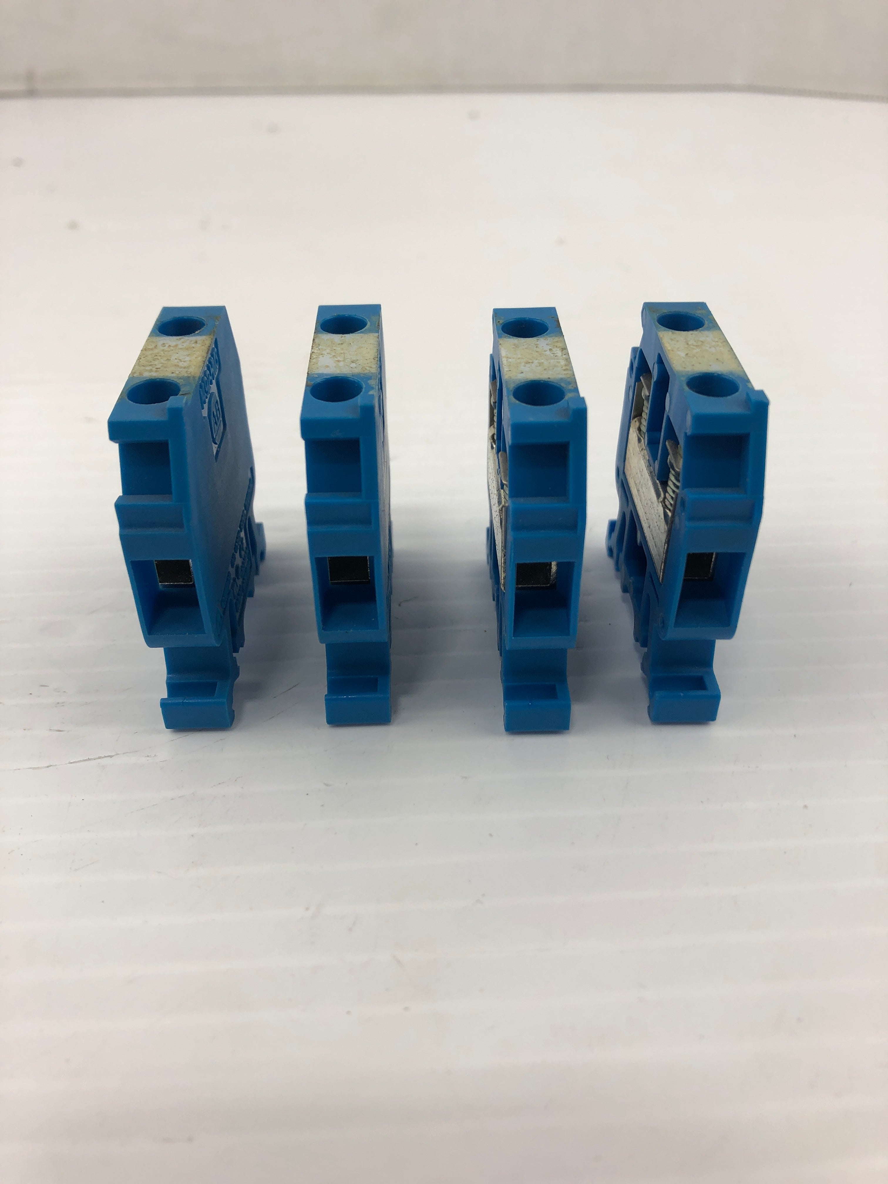 Allen-Bradley 1492-HM3 Terminal Block 600V - Lot of 4 Blue