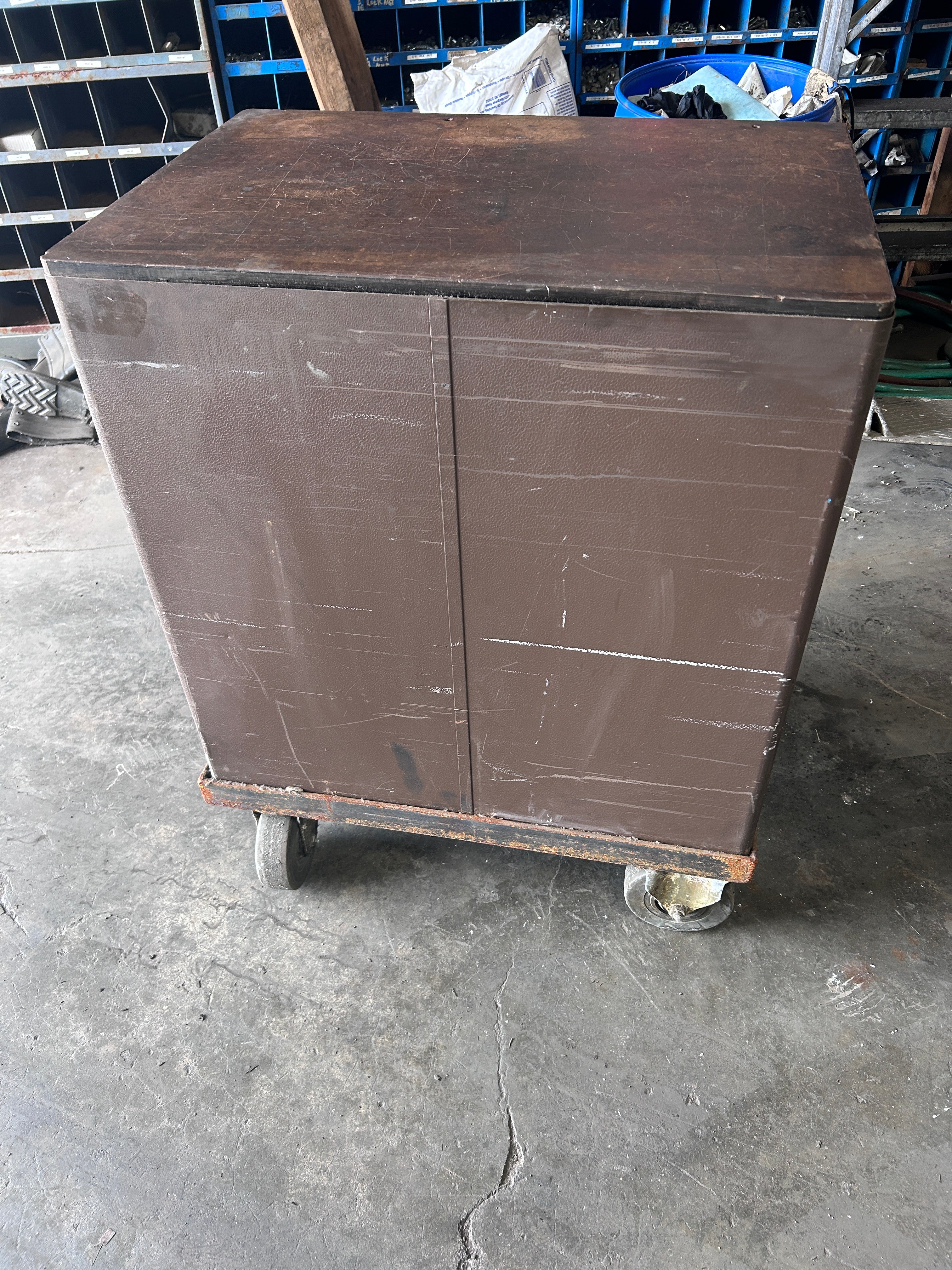 Kennedy Kits Style 294 Rolling Tool Cabinet Machinist Chest Brown Vintage USA