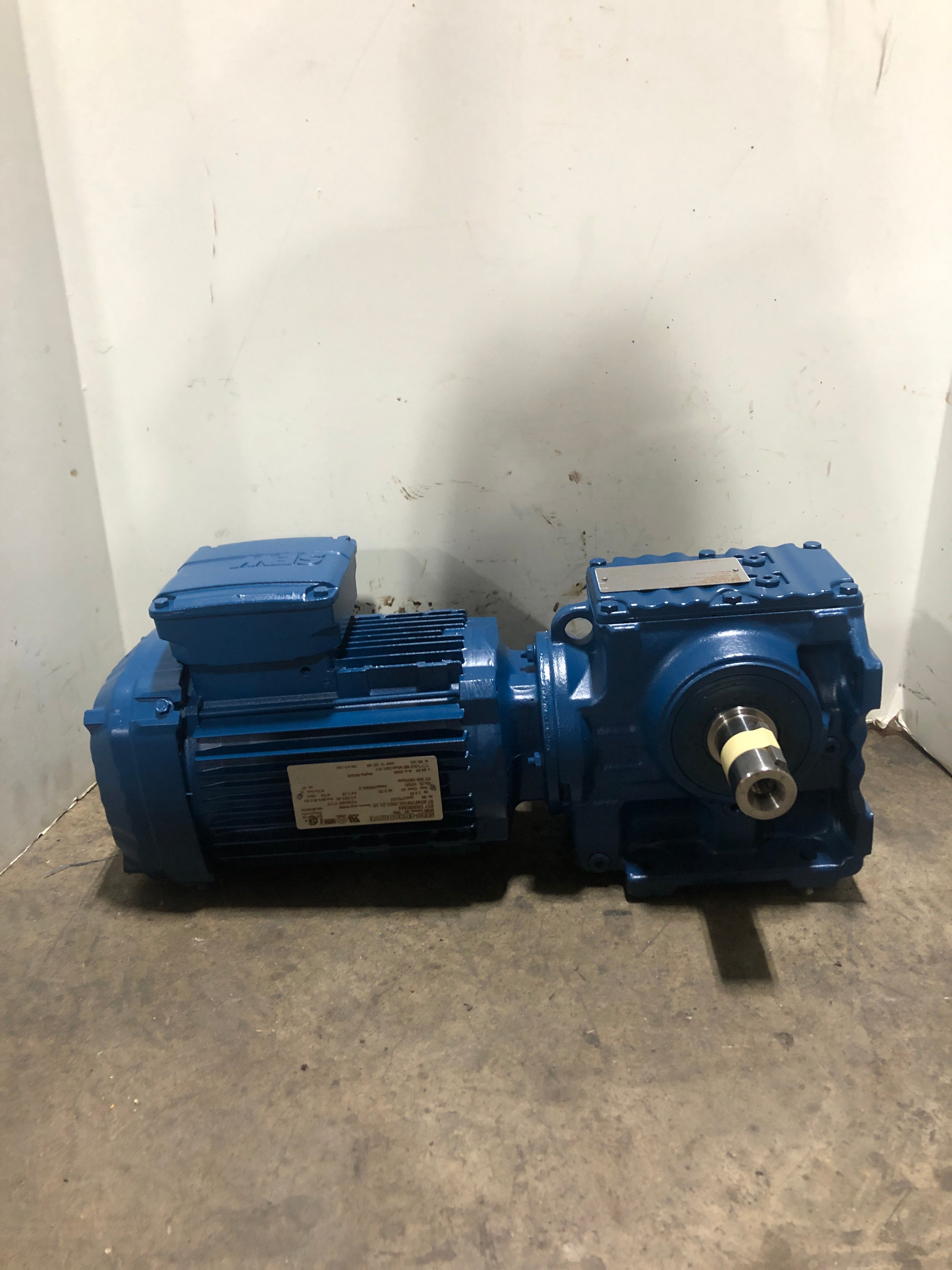 SEW Eurodrive S57 DRN80M4 Gearmotor 1751/21RPM 1.0HP 230/460V 3.10/1.56A