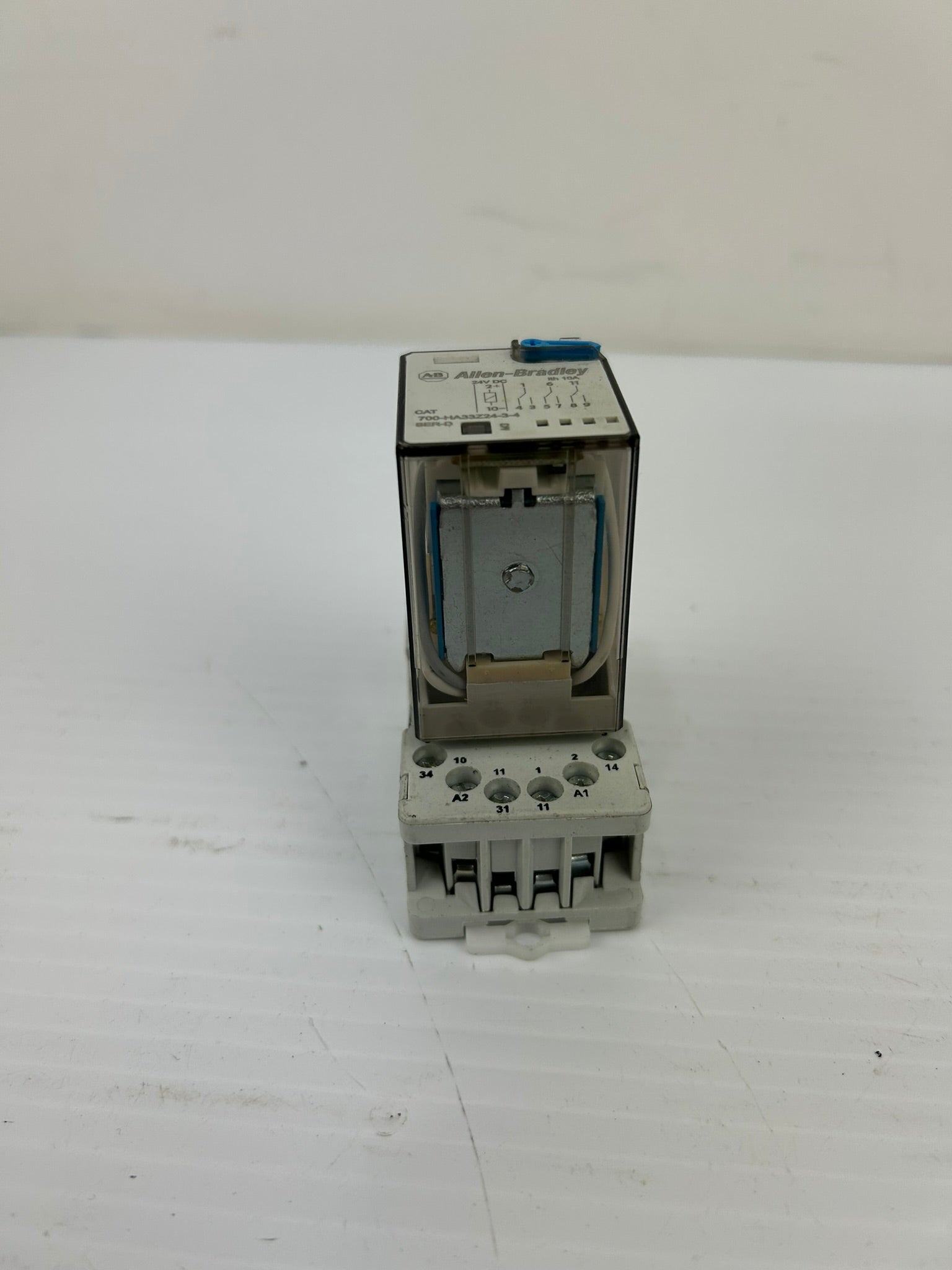 Allen Bradley 700-HA33Z24-3-4 Relay Series D with Base 700-HN101 - Lot of 5