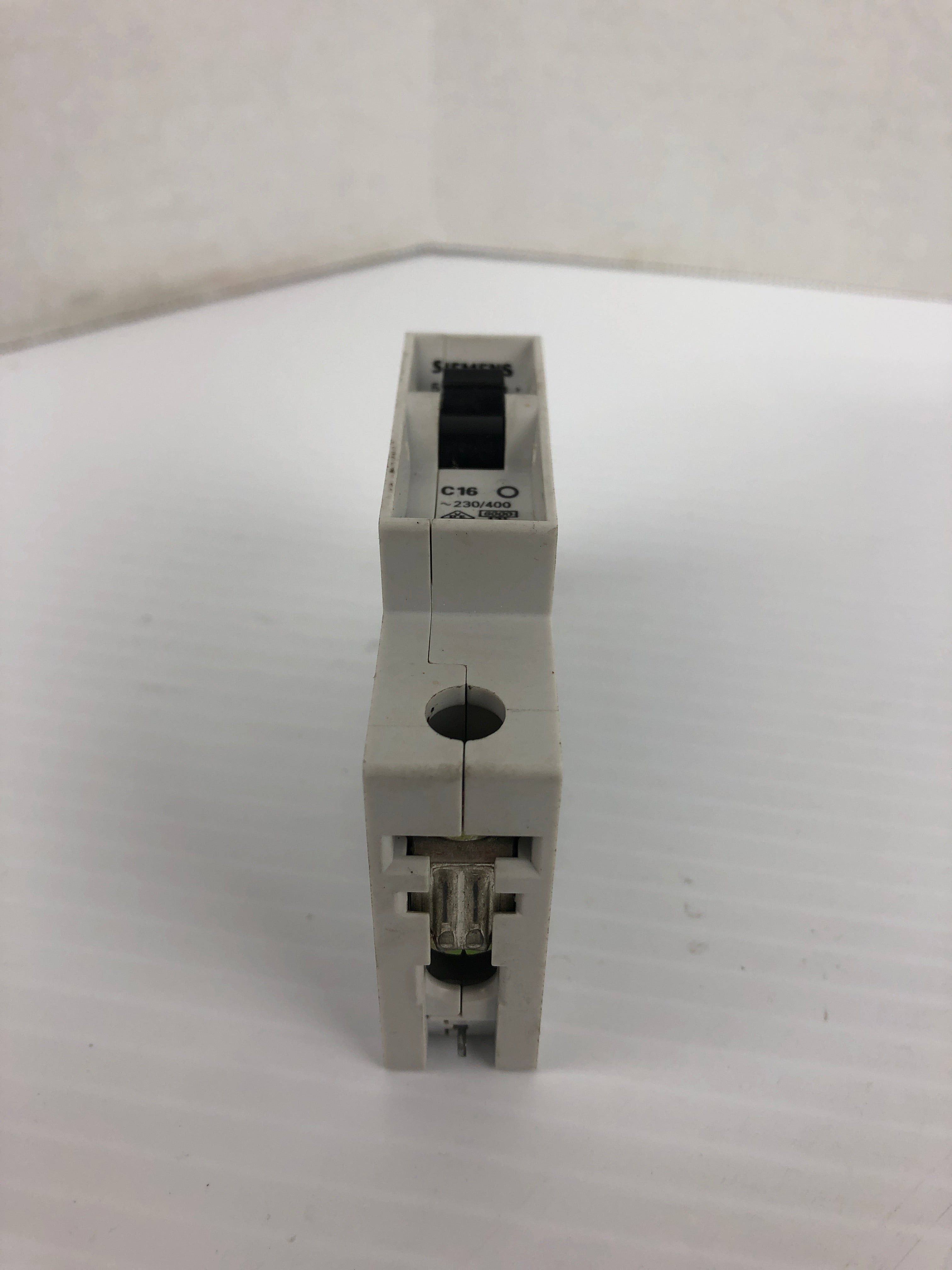 Siemens 5SX21 Circuit Breaker C16 277VAC 16A 1P