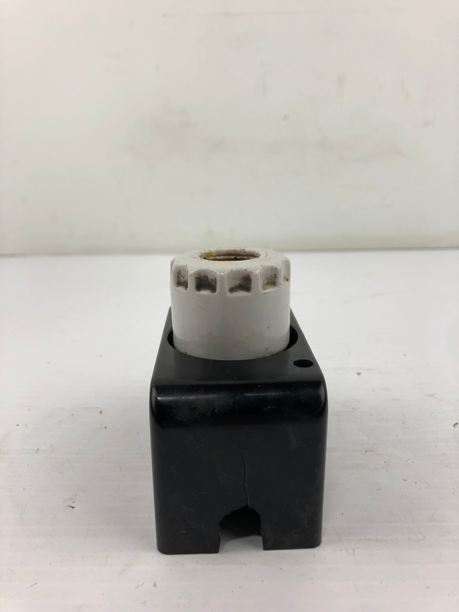 Fuse Holder with Bussmann Fuse 500V 50A - Damaged Cover