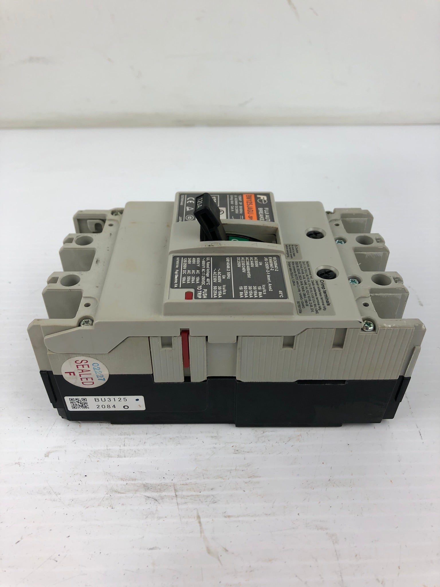 Fuji Electric BW125JAGU-3P125 Circuit Breaker 125A 3P 50/60Hz