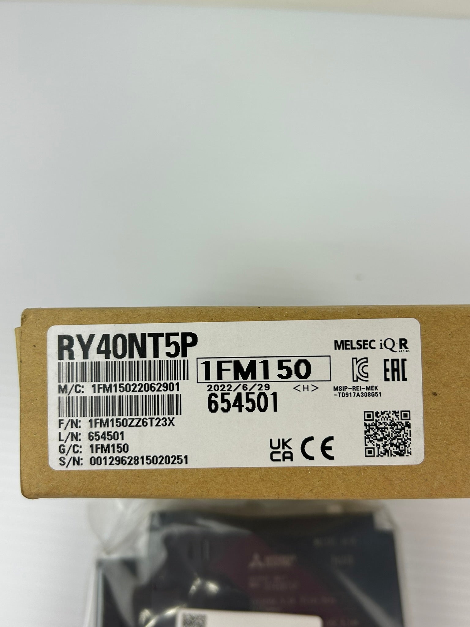 Mitsubishi RY40NT5P MELSEC iQ-R 40-Point Relay Output PLC Module