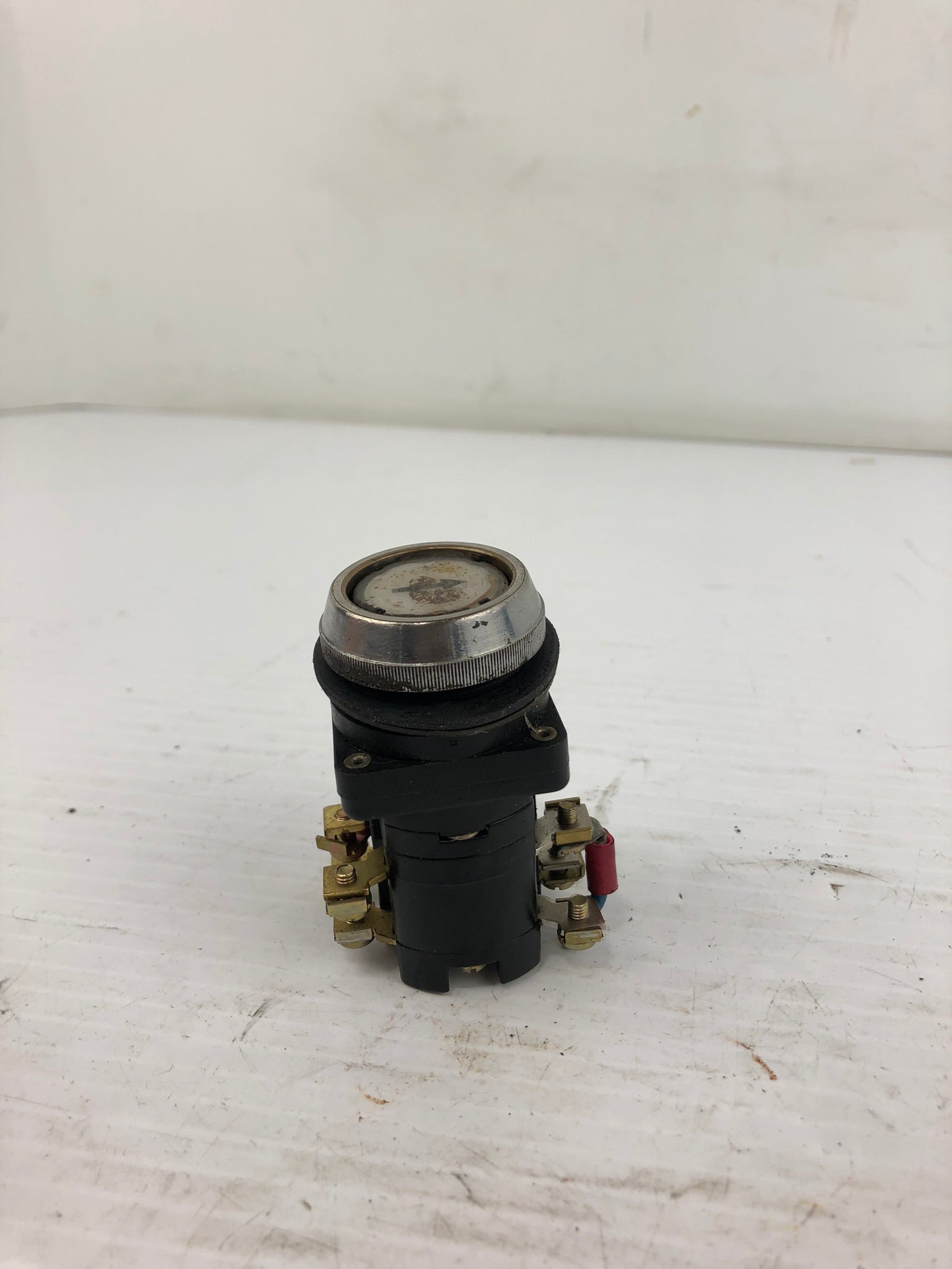 Siemens 3SR4 Pilot Light Switch Indicating Lamp - White Arrow