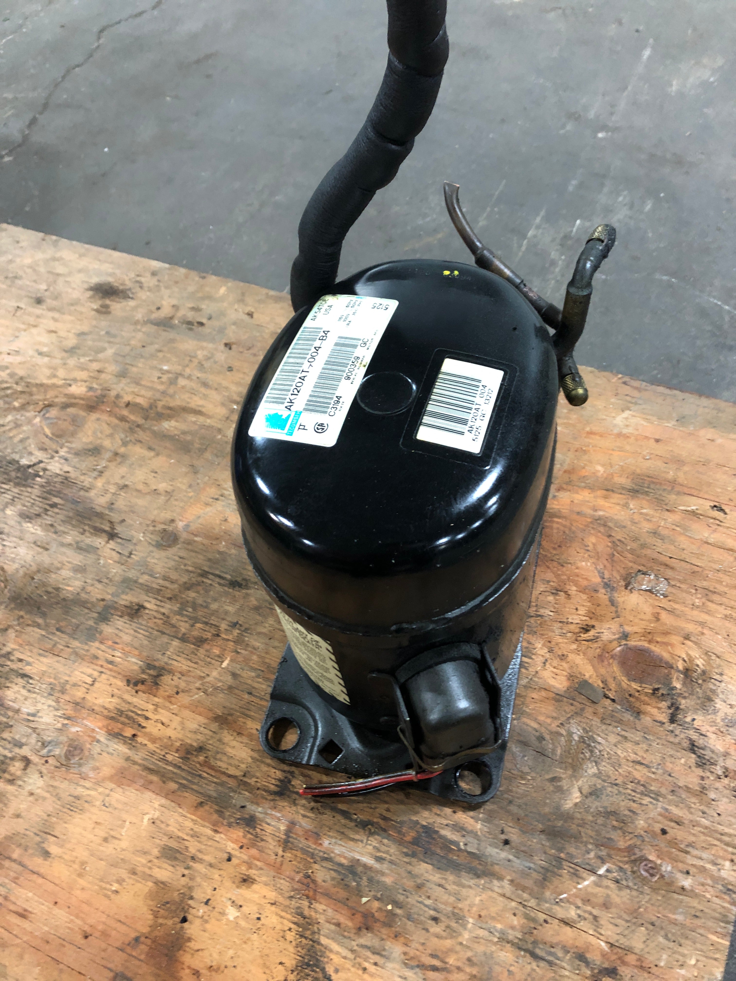 Tecumseh AK120AT-004-B4 Refrigerated Compressor