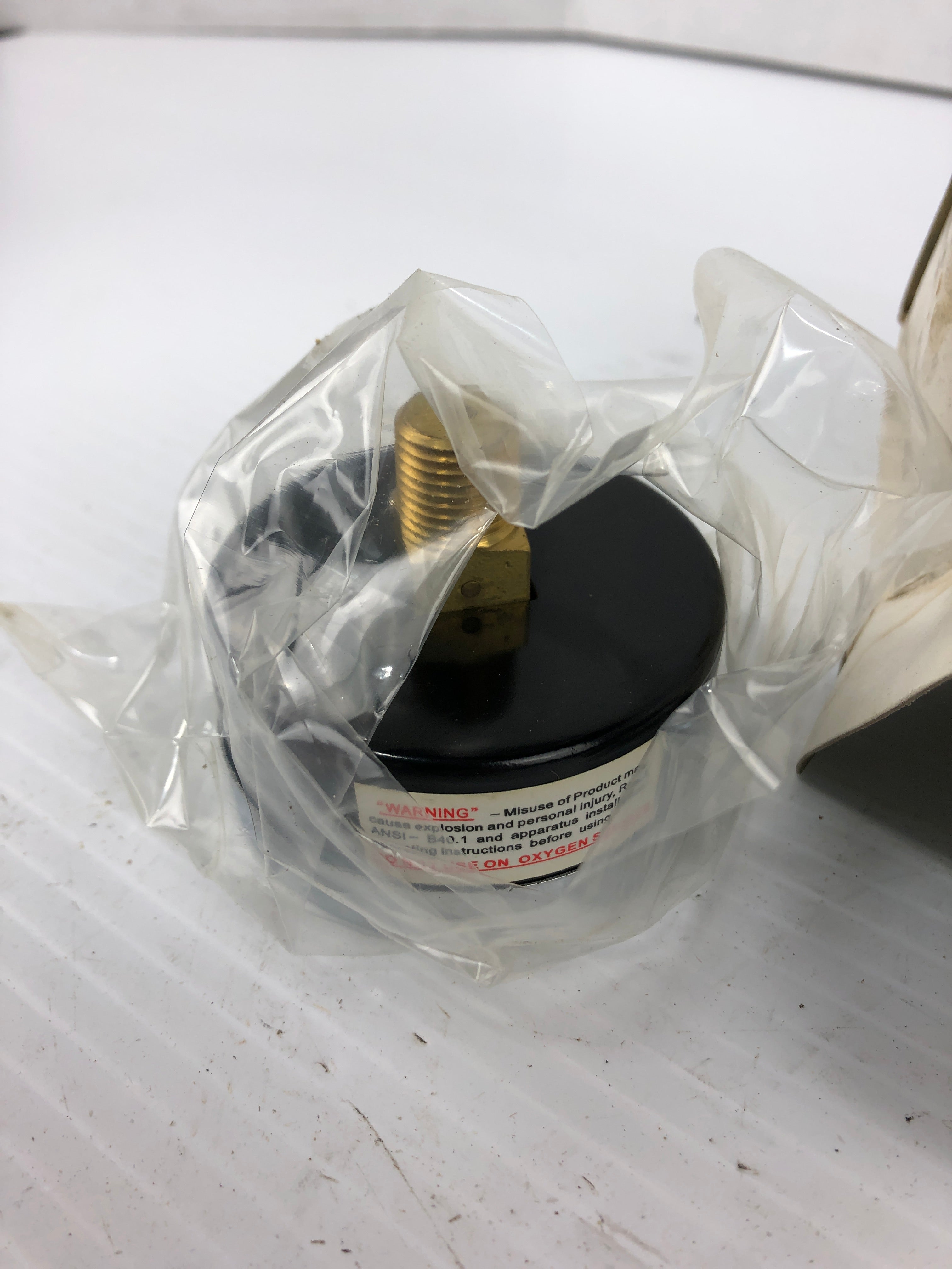 Universal Pressure Gauge 102D-254D 2-1/2" Dry 0-60 PSI 1/4" NPT