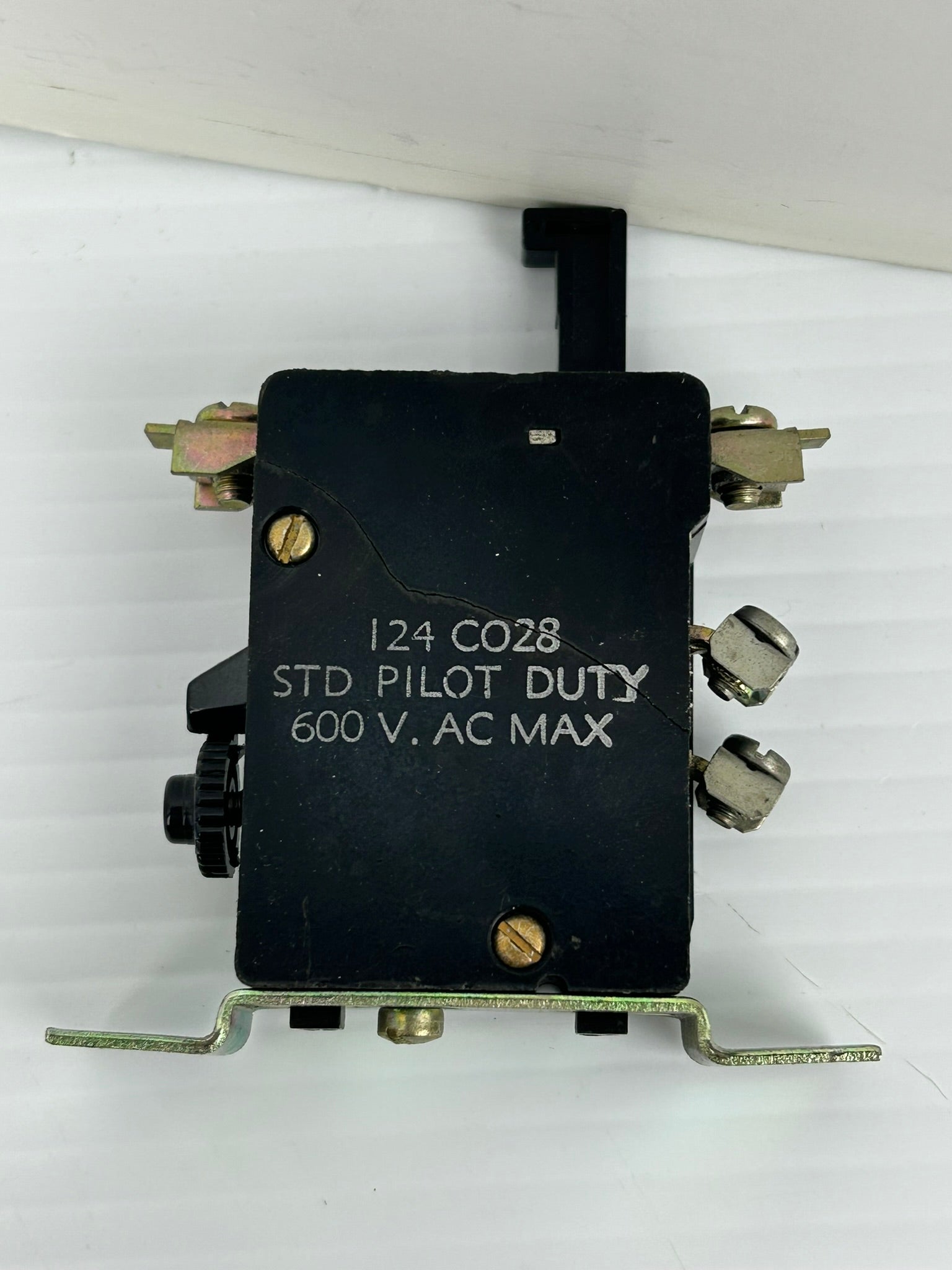 General Electric CR124 Overload Relay 124 C028 Series A 600VAC