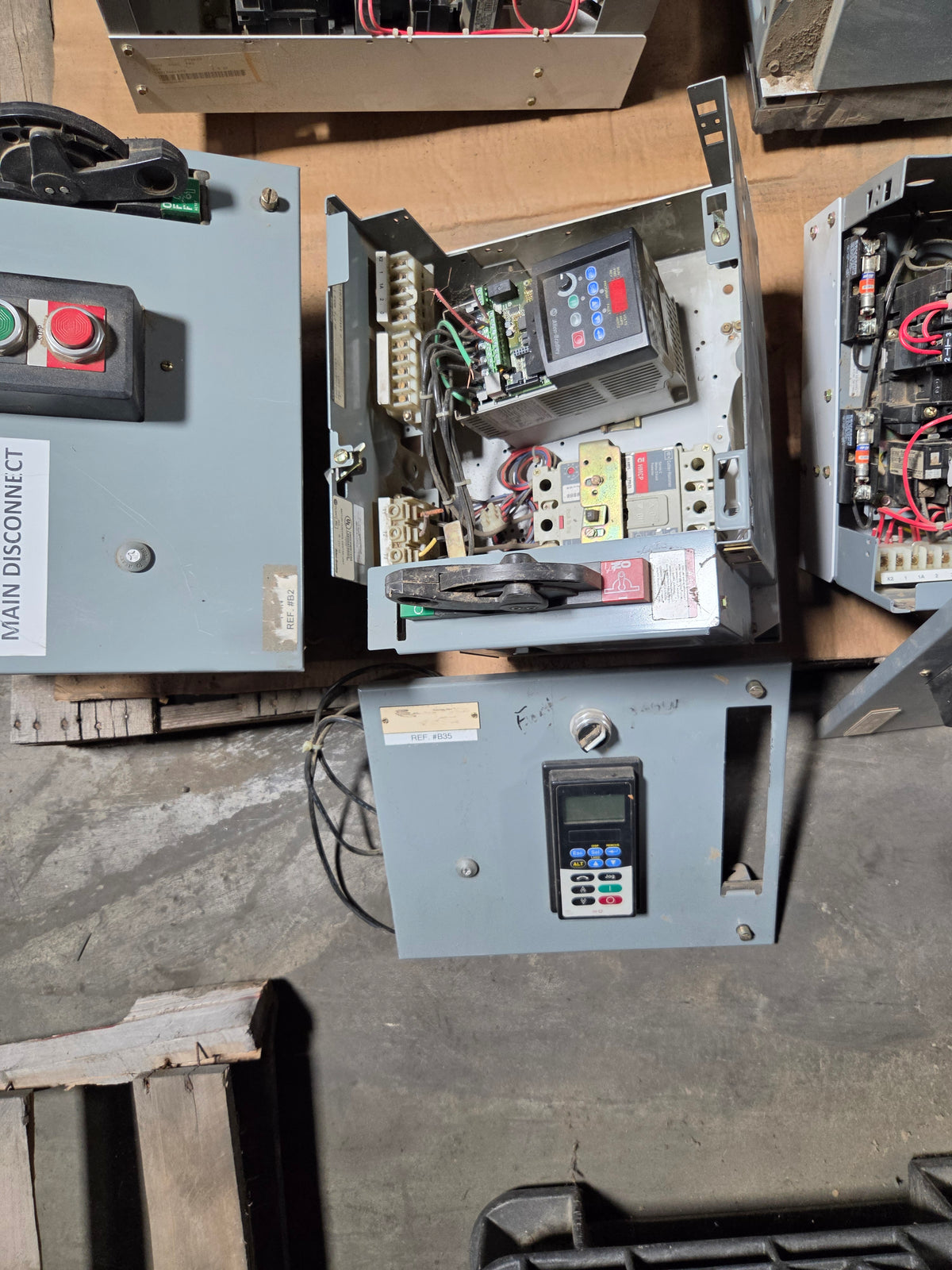 Allen-Bradley Centerline 2100 MCC Bucket PowerFlex 40 VFD 5HP 480V With Door