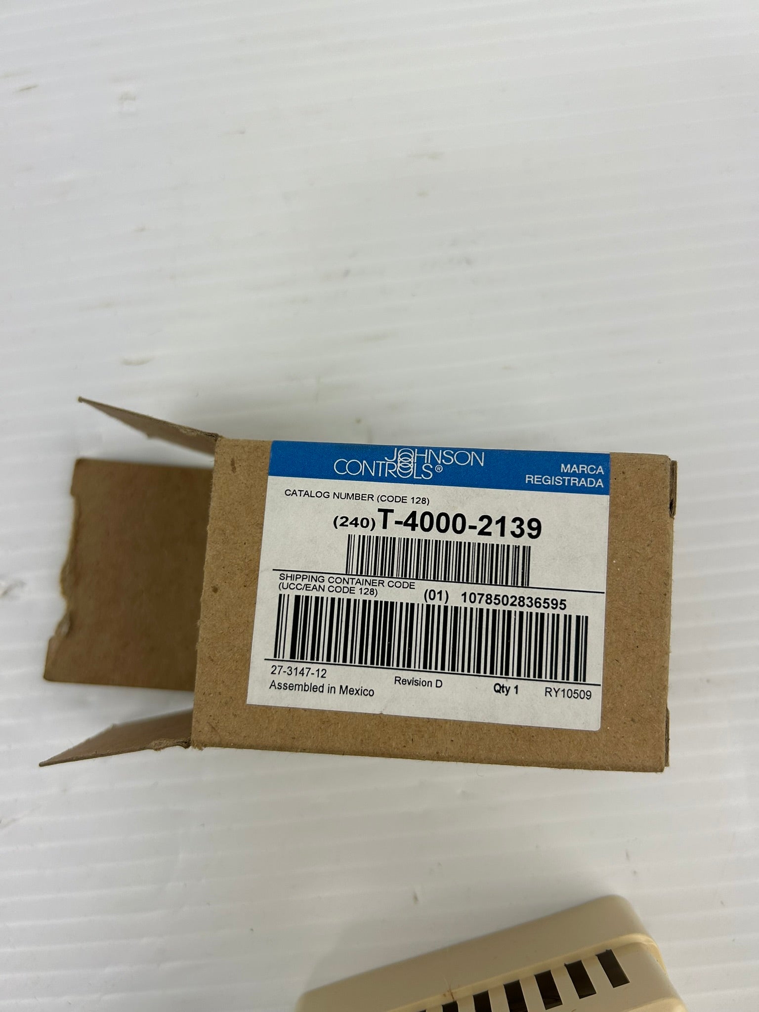 Johnson Controls T-4000-2139 Beige Plastic Thermostat Cover Horizontal