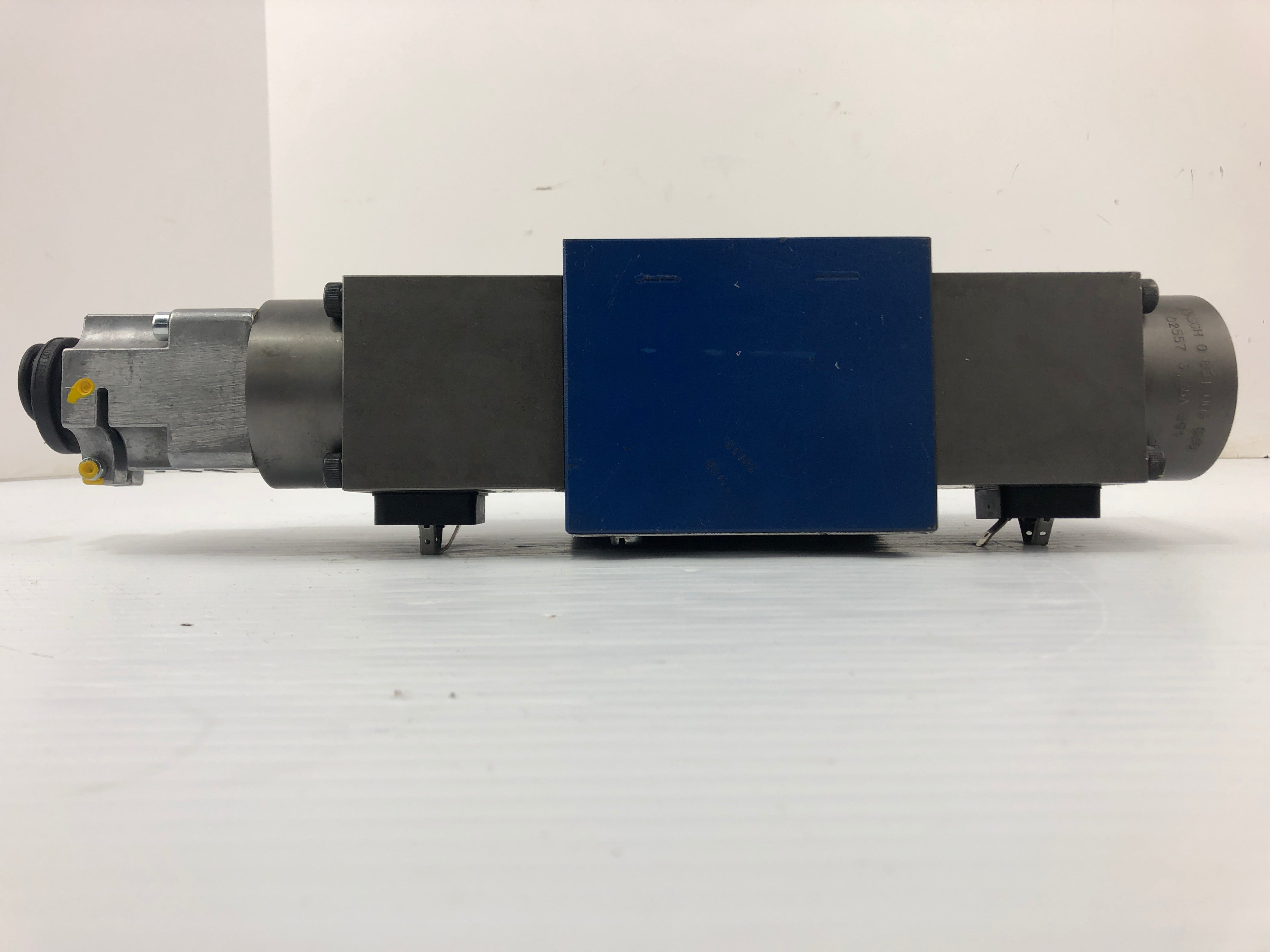 Bosch FD 98603 Pneumatic Selector Valve R978715905 315 bar