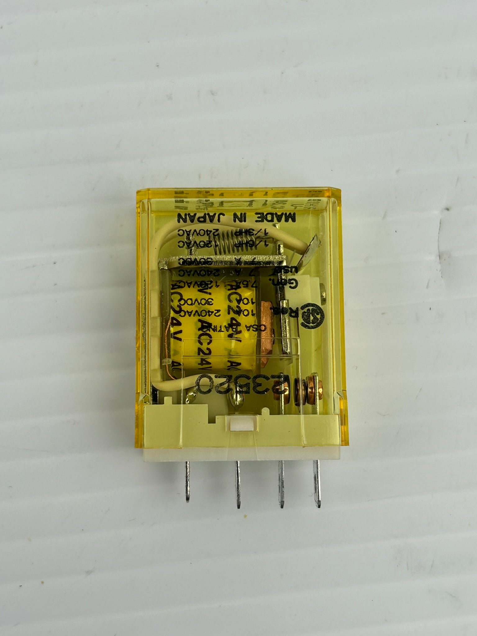 IDEC RH1B-U Relay 24VAC - Lot of 19