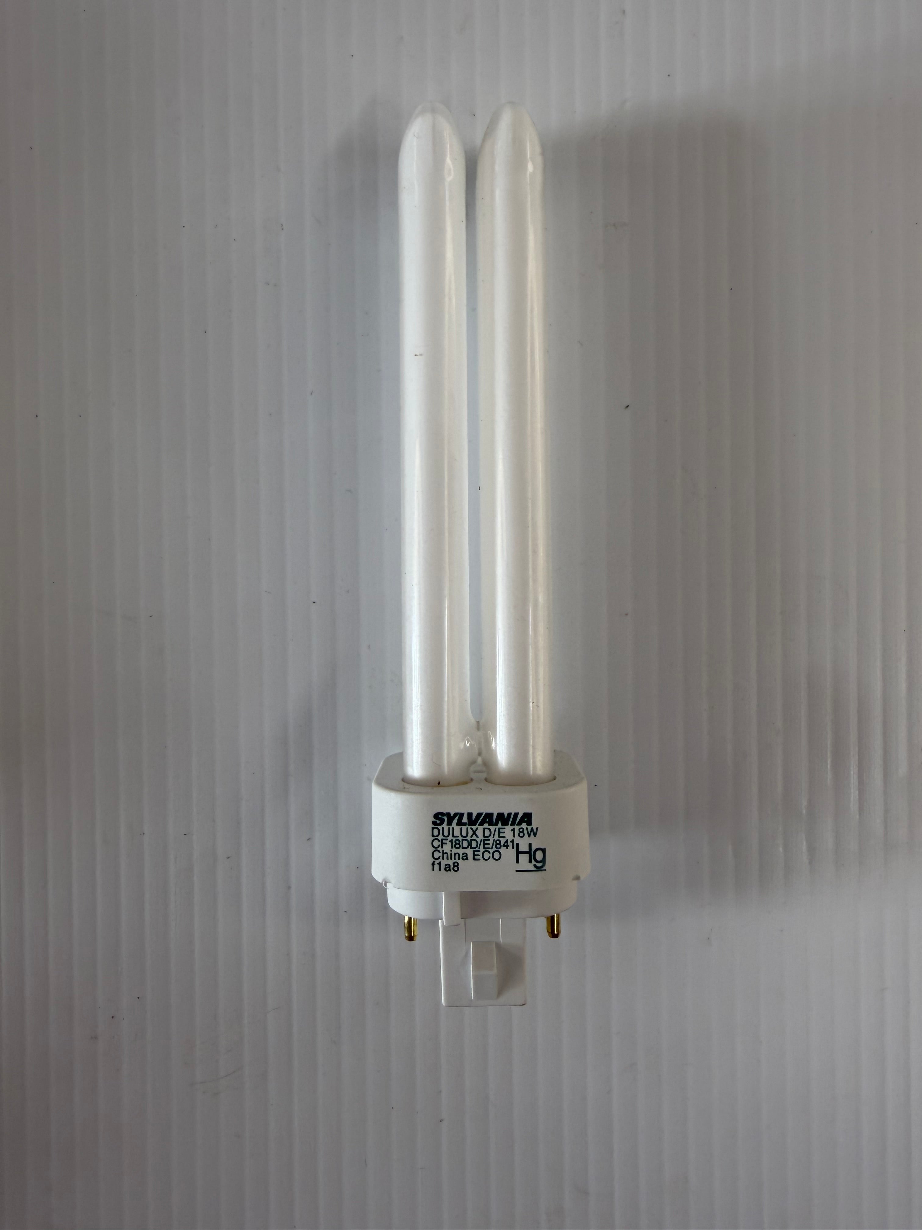 Lot of 2 Sylvania Dulux D/E 18 Watts 20668