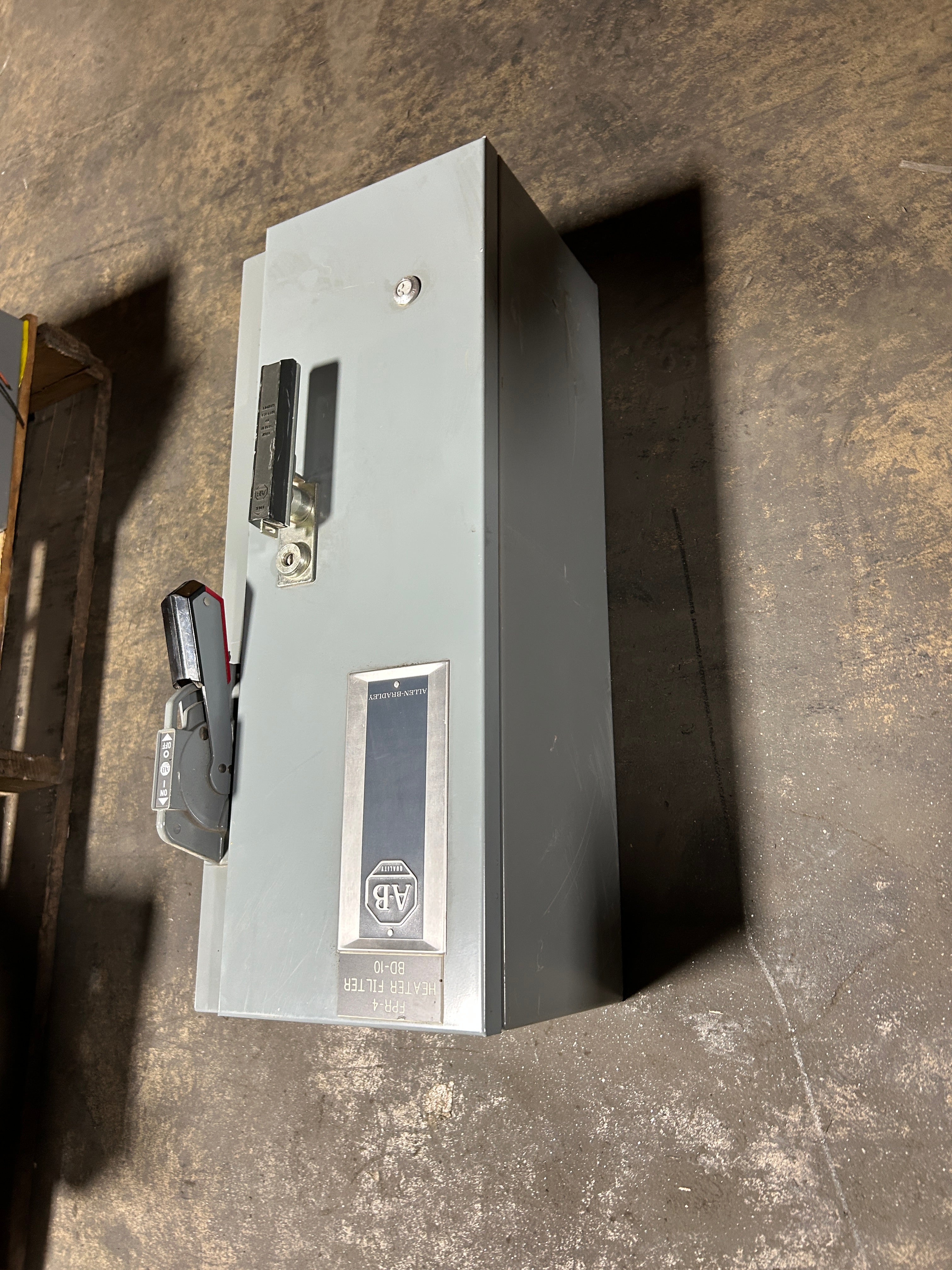 Allen Bradley Combination Starter 512-CDB-6P Size 2 Series C