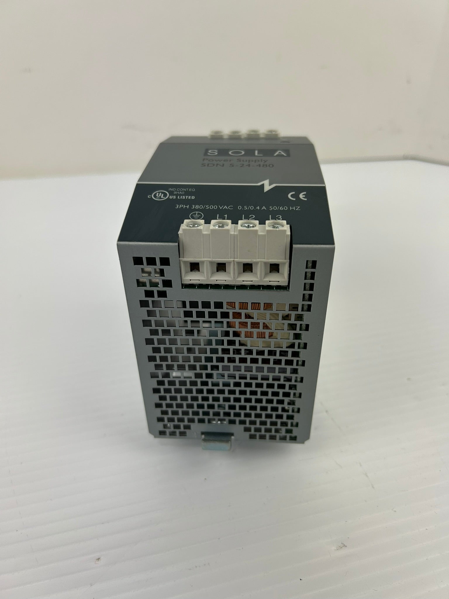 Sola SDN 5-24-480 Power Supply 380/500VAC 0.5/0.4A 3PH 50/60Hz