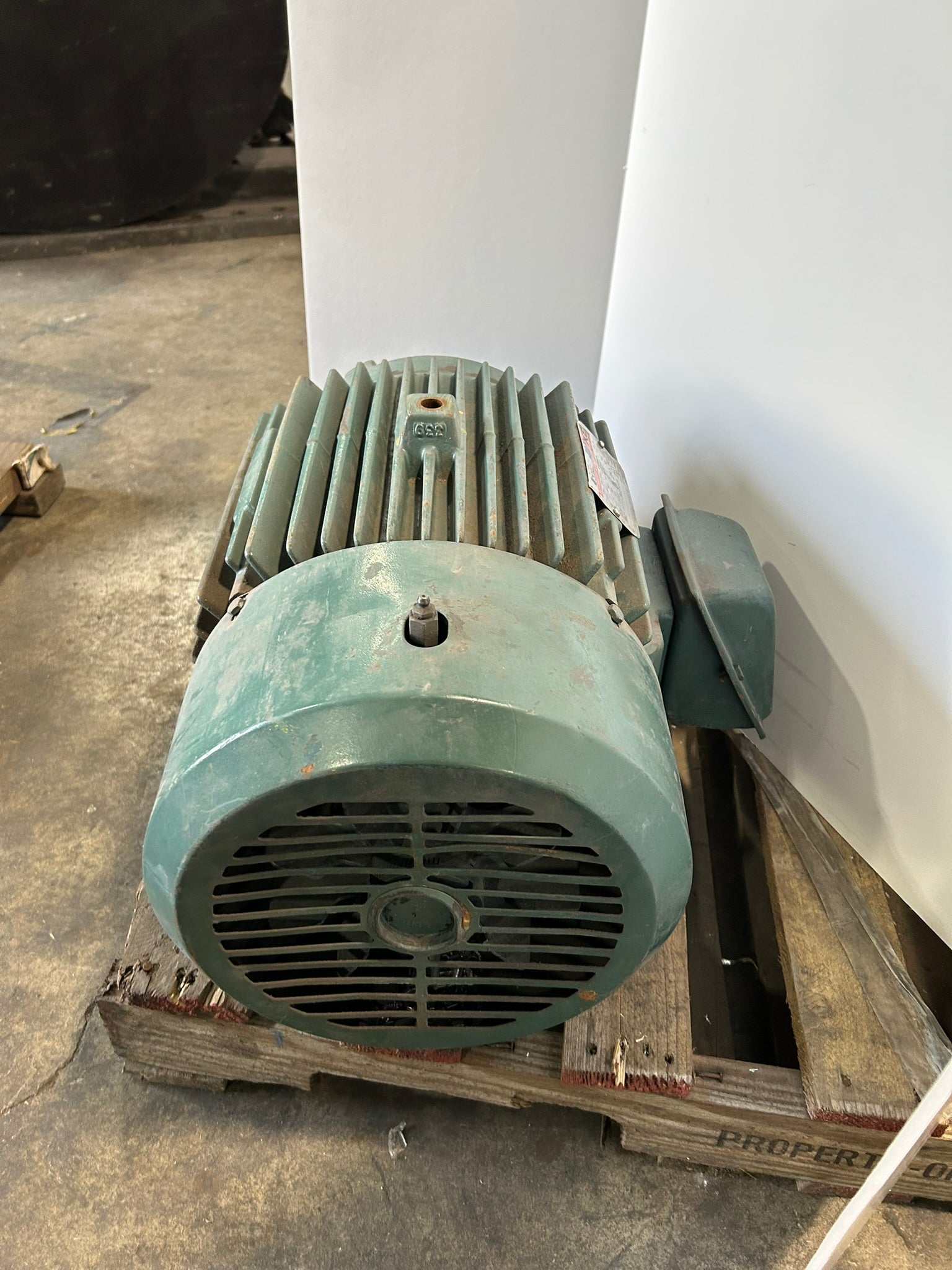 Reliance Electric P25G3331L Duty Master AC Motor 20 HP 3 Phase 1760 RPM 256T