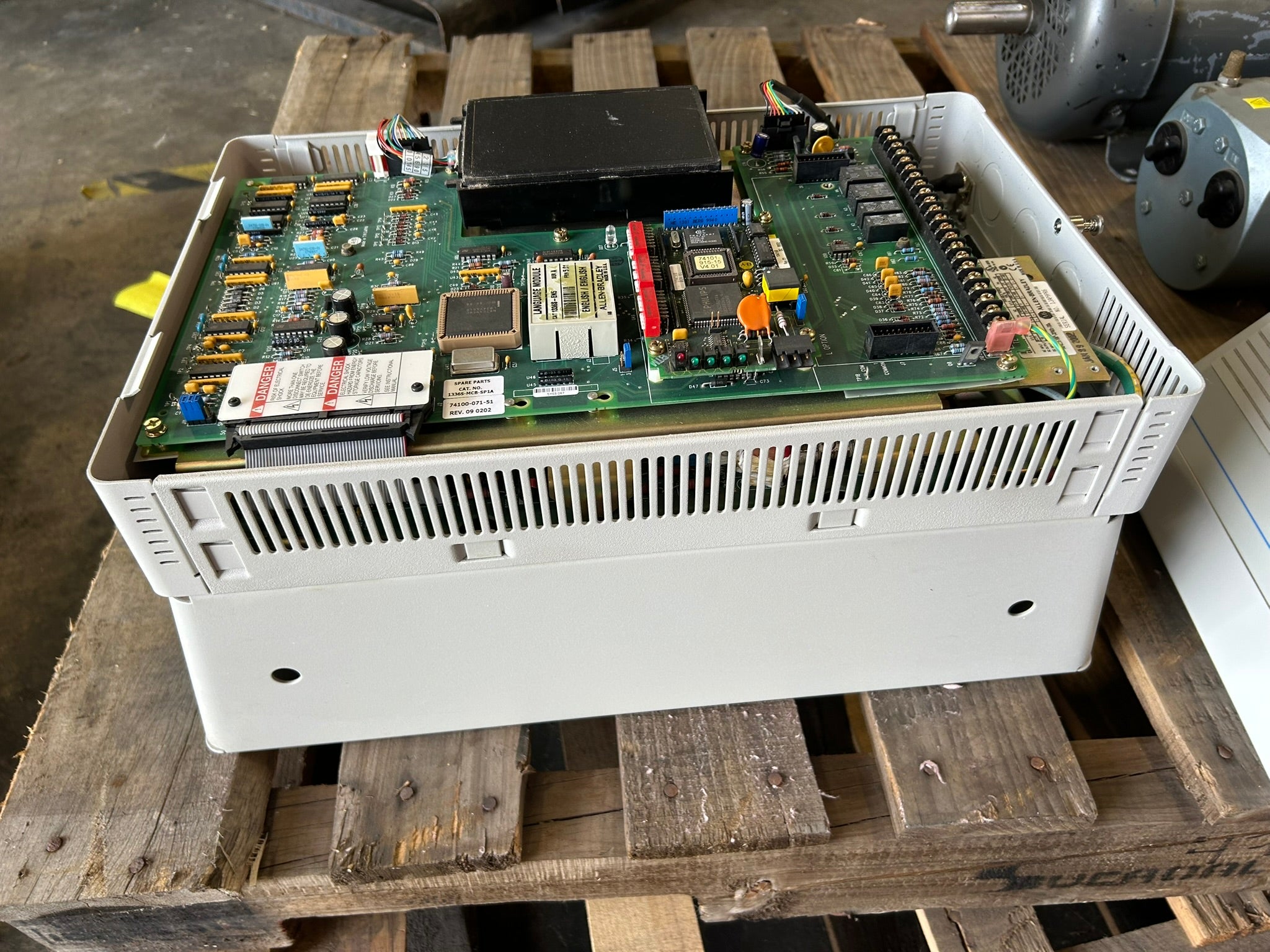Allen-Bradley 1336S-B007-AA-EN5-HA1 Drive Ser D 380-480V 8-11kVA 13A 3PH 50/60Hz