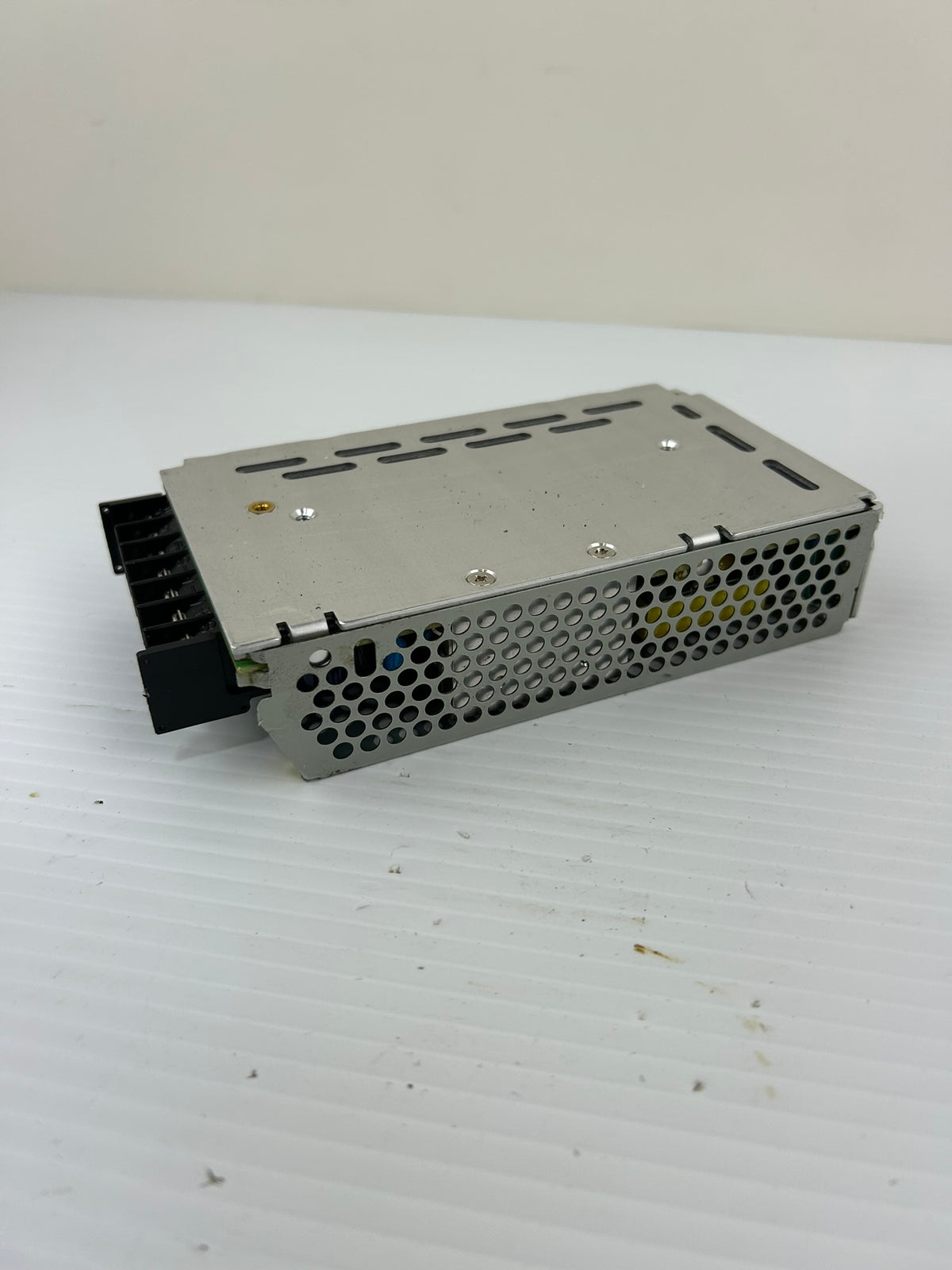 COSEL R100U-24 24V 4.5A Power Supply 100-120VAC 50/60Hz R100U24