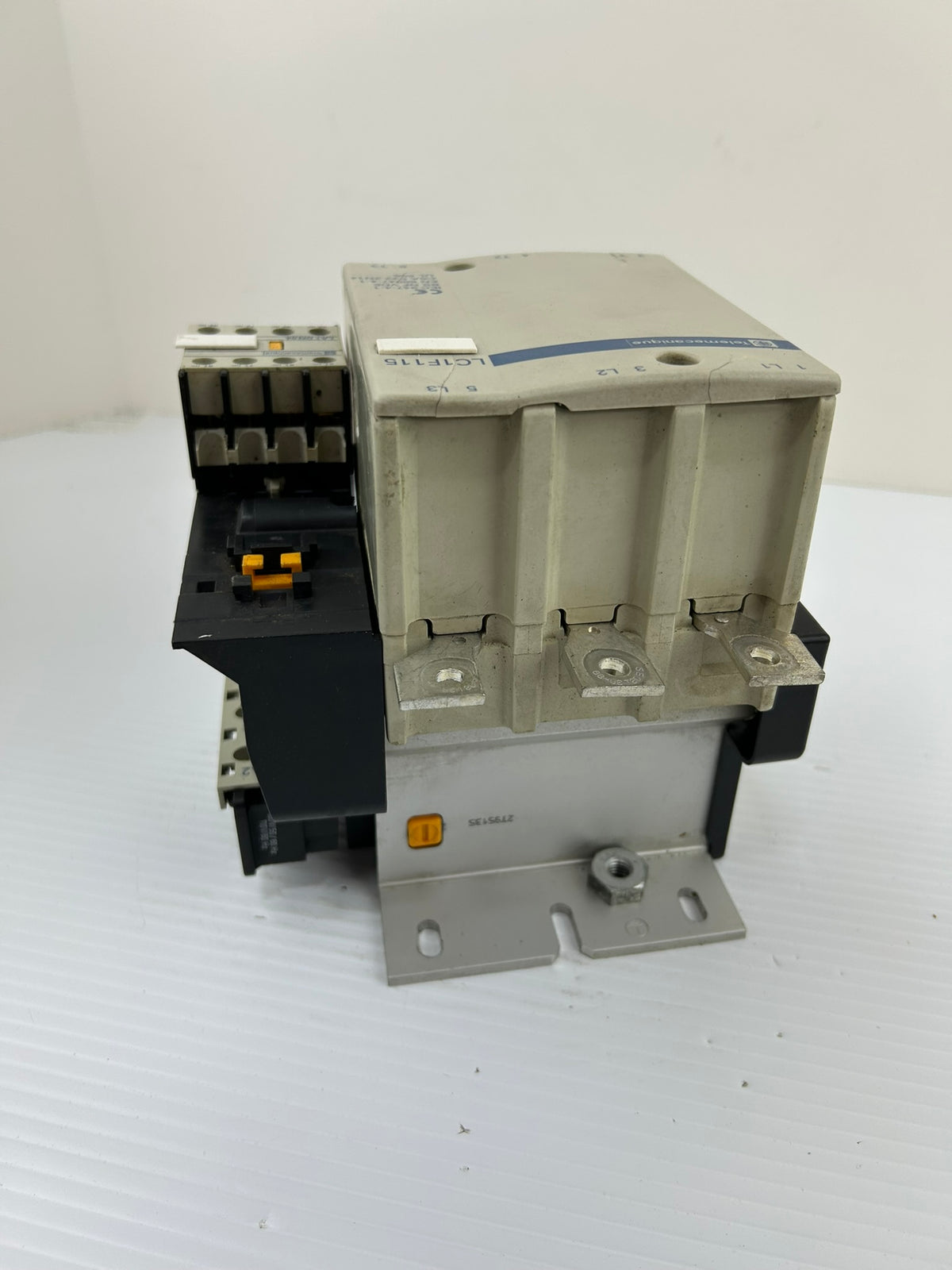 Telemecanique LC1F115 600VAC 3 Pole Contactor w/ LA1DN04 110V Coil