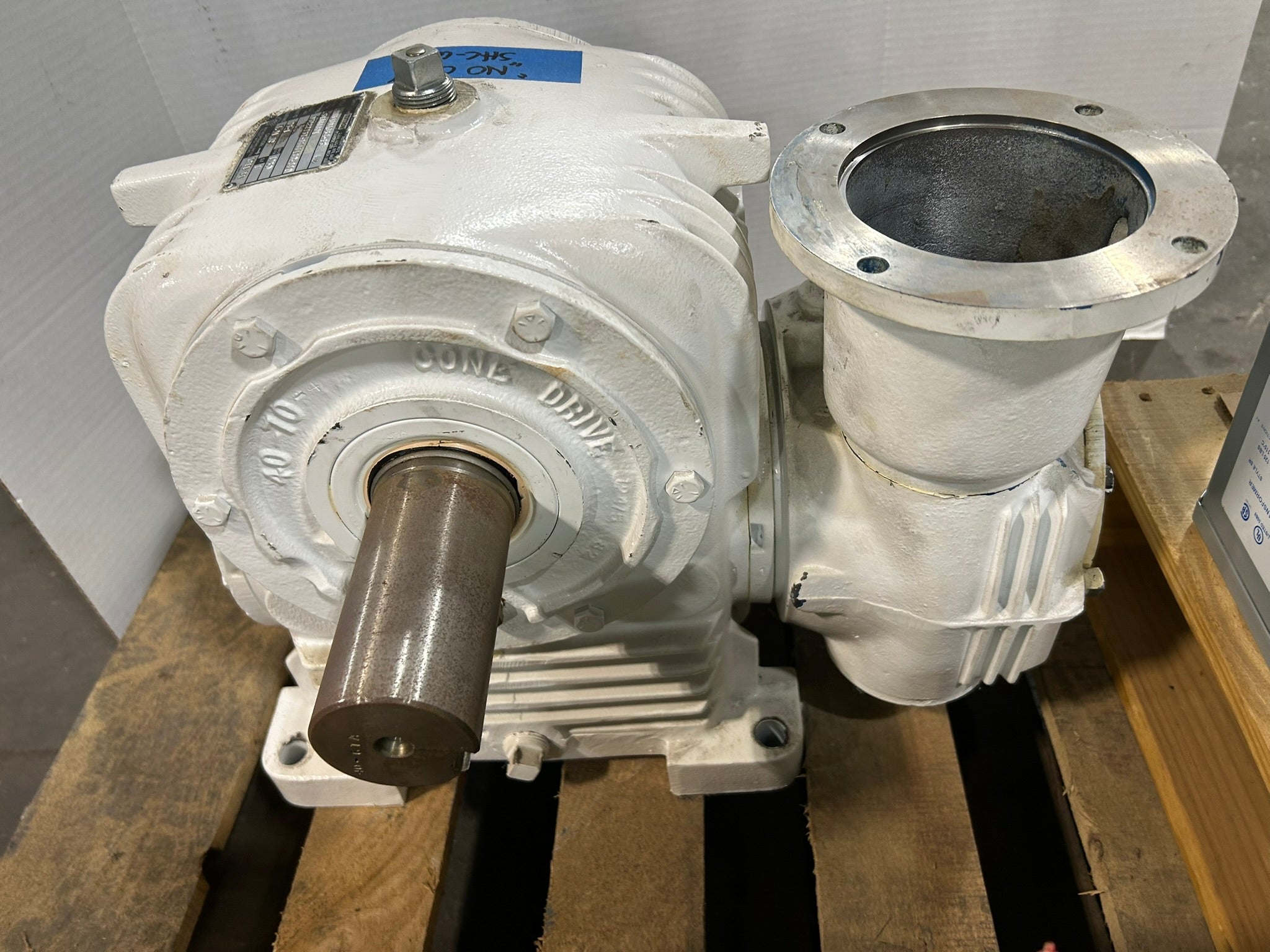 Textron MVU40DA054-F3 Cone Drive Gearbox 75-1 Ratio 1750RPM 4.91 HP