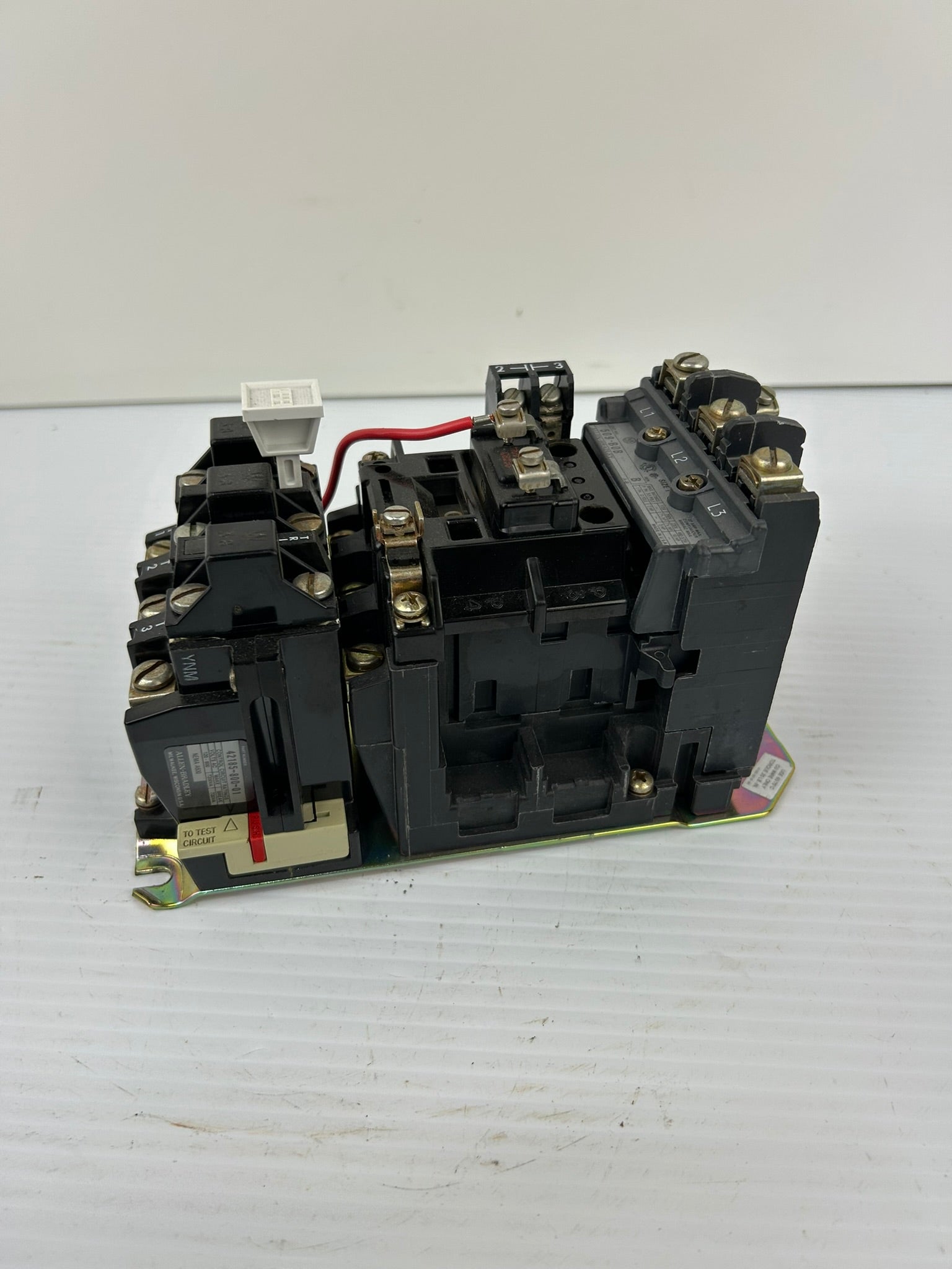 Allen Bradley 509-B0B Motor Controller Starter Size 1 Series B