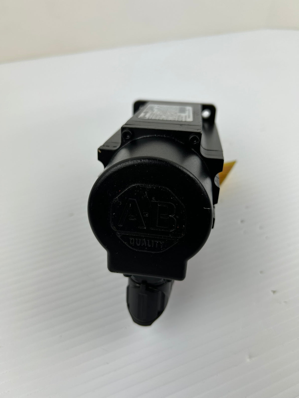 Allen-Bradley VPL-B0752M-PJ12AA Kinetix AC Servo Motor Ser. A 8000 RPM - No Box