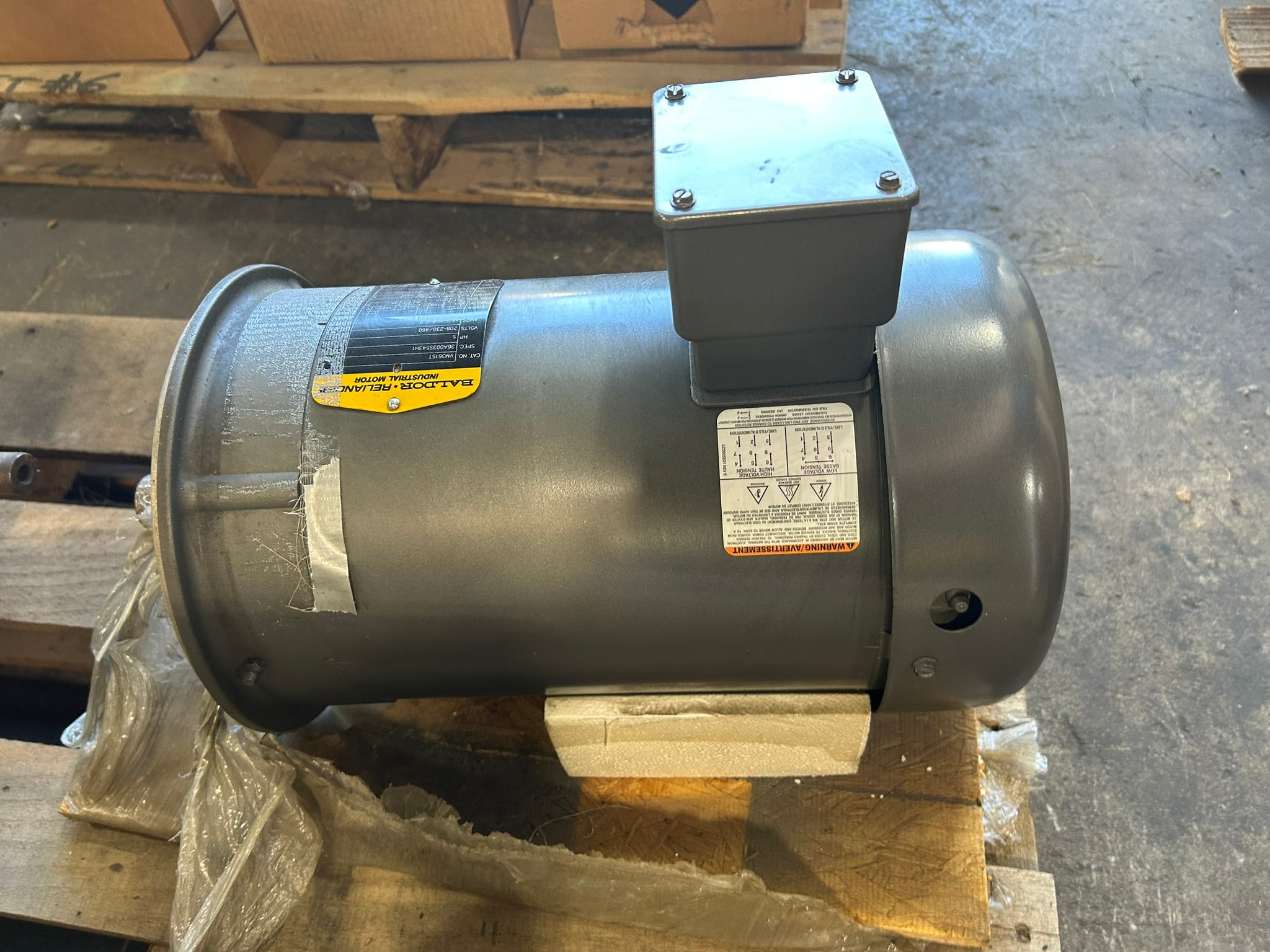 Baldor Reliance VM3615T 5HP 3PH TEFC Industrial Electric Motor 208-230/460V