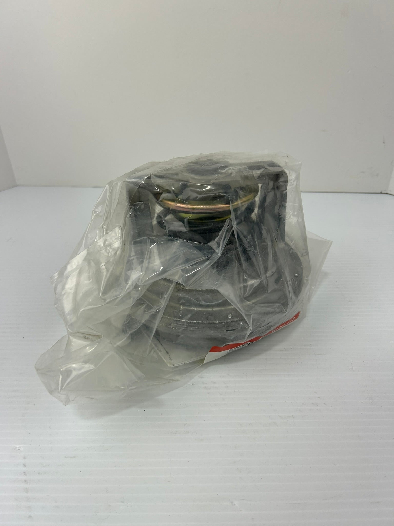 Honeywell MP953D 1107 Pneumatic Valve Actuator Diameter 7"