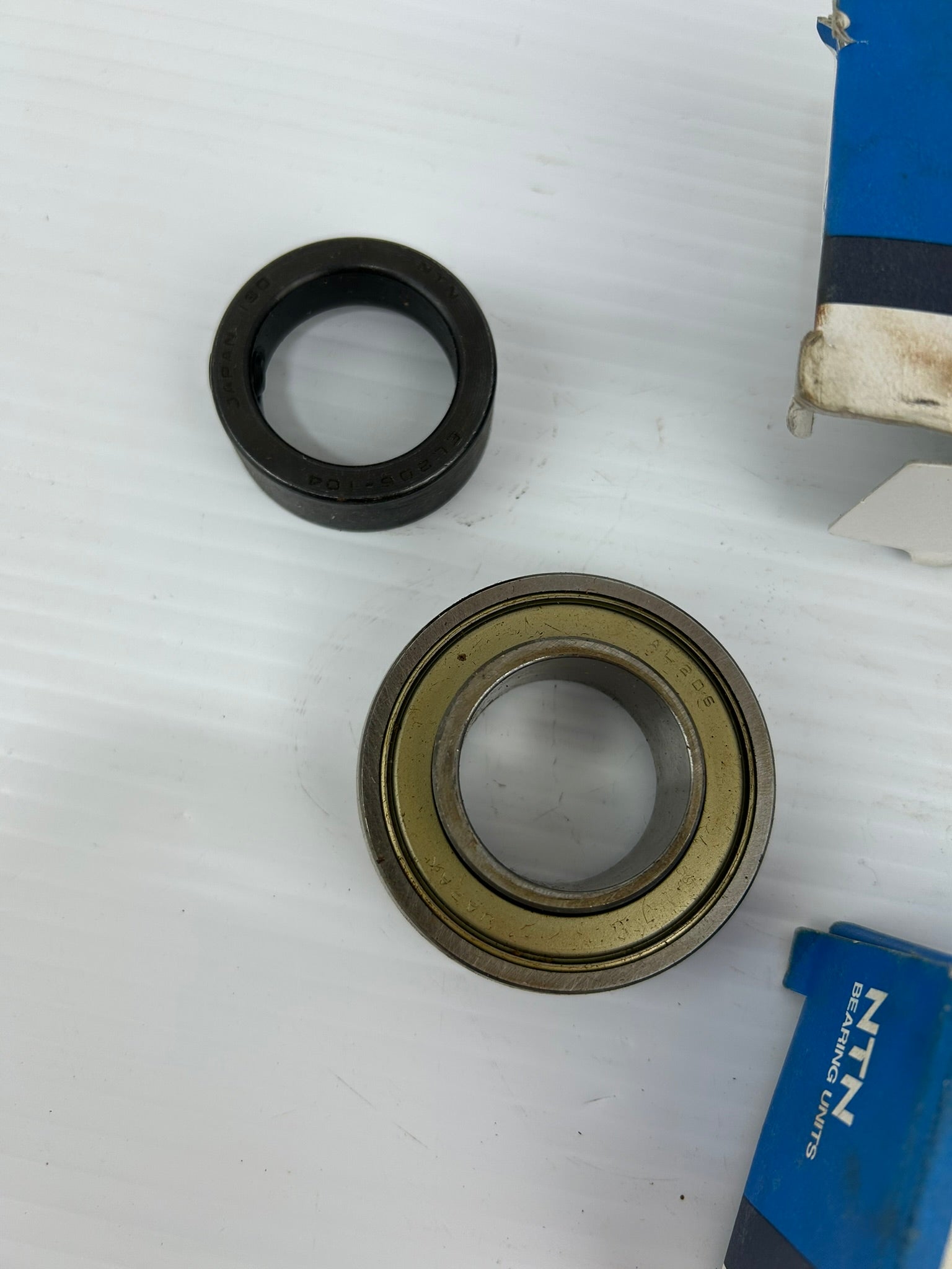 NTN AEL206-104D1 Bearing Unit AEL206-104D1W3 - Lot of 2