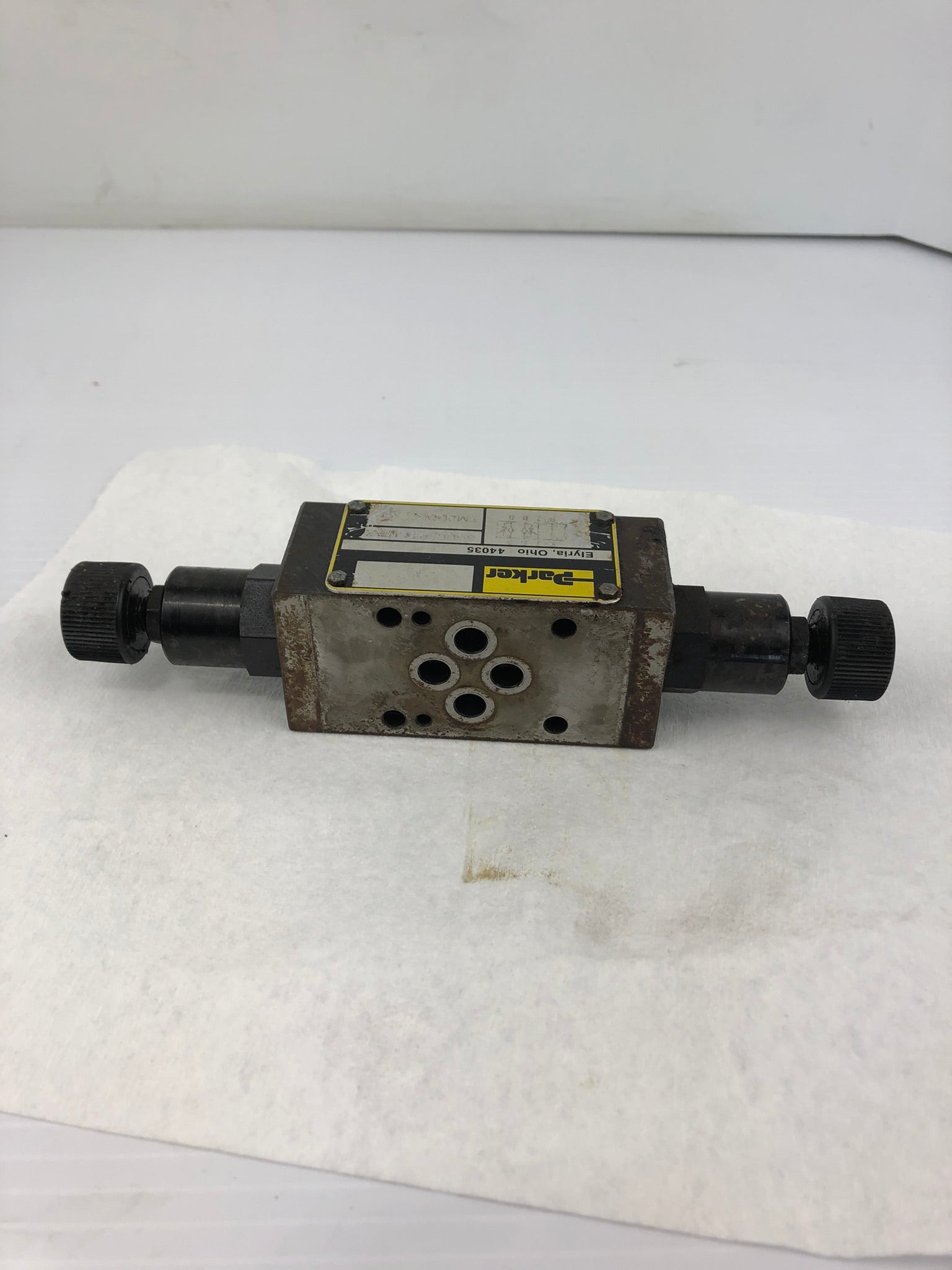 Parker FM2DDKN 50 FL Hydraulic Pressure Control Valve 5000 PSI Max