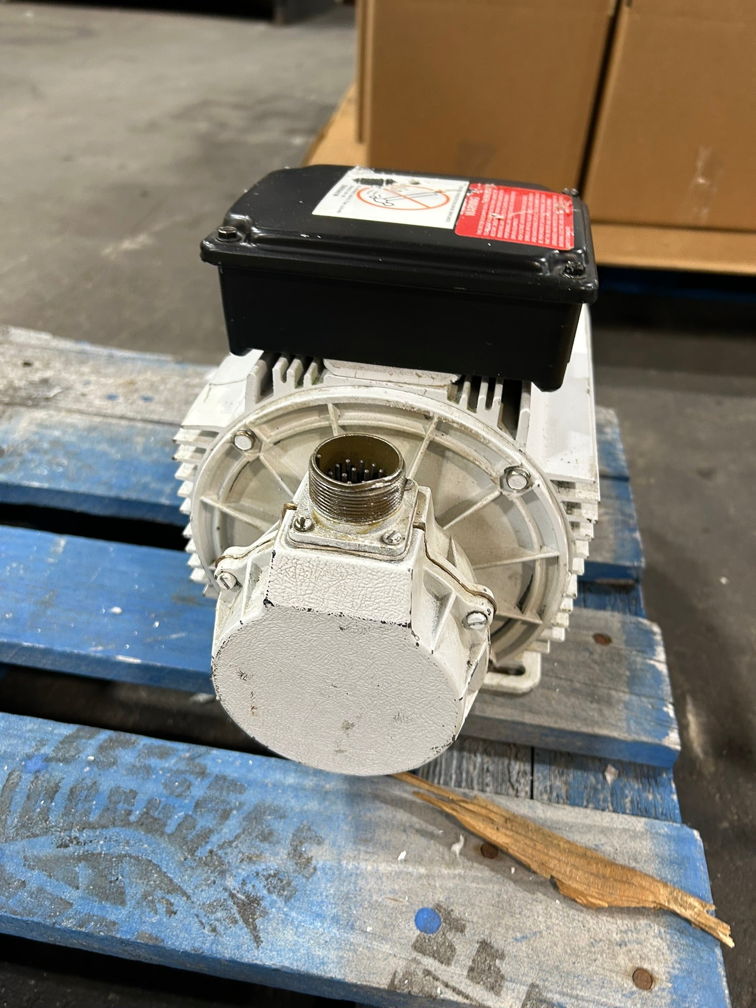 Reliance Electric R14H1160N-XY AC Motor 2 HP 2000/5500 RPM 3 Phase