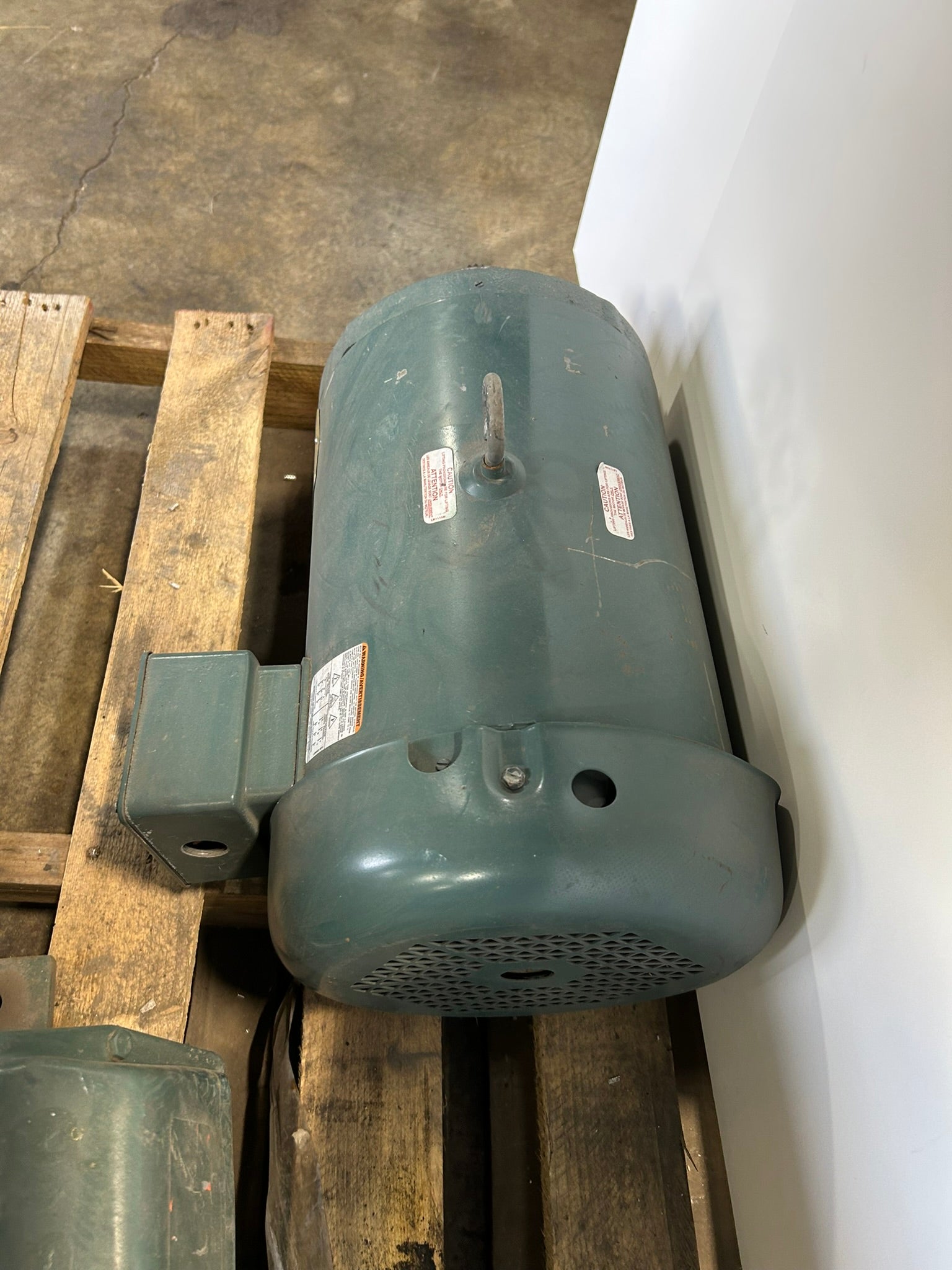 Baldor Relaince 094915 Industrial DC Motor 10 HP 1770 RPM 3PH D132S 37J776T849G1
