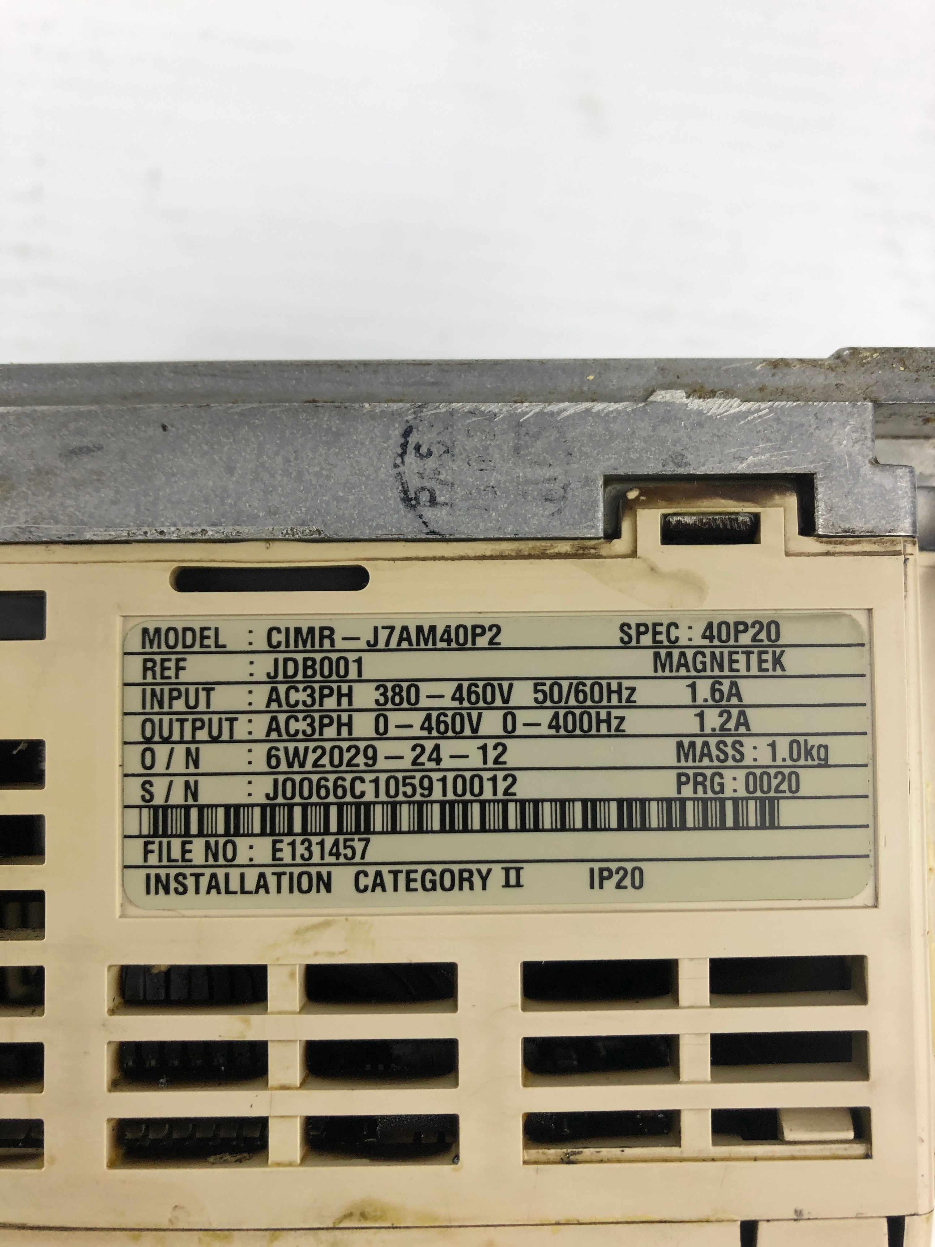 Yaskawa CIMR-J7AM40P2 Servo Drive GPD 305/J7 400V 1.2-1.6A 3PH 0.2kW 0-400Hz