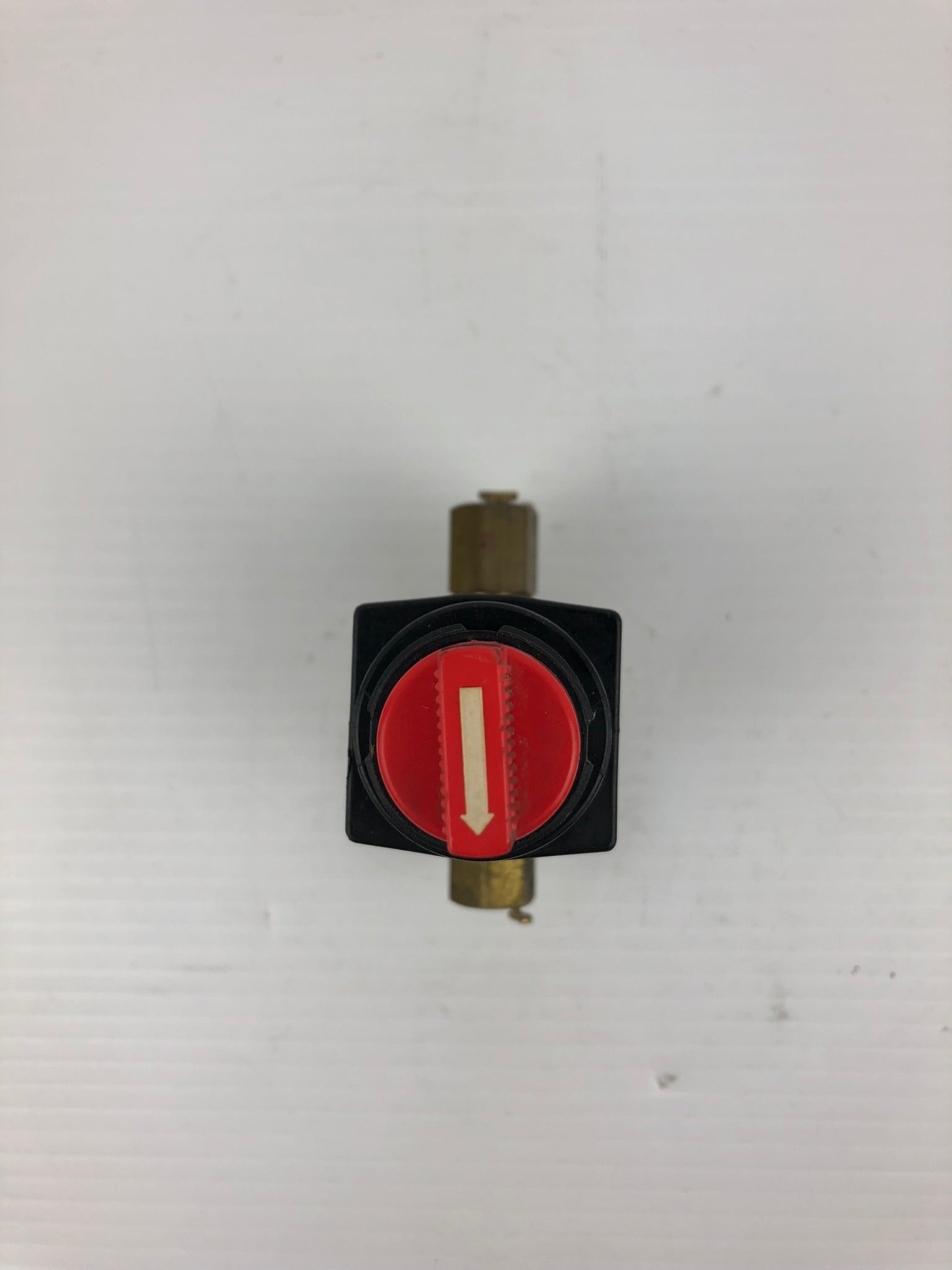 SMC VFM350 Mechanical Valve with Red 2-Position Selector Switch