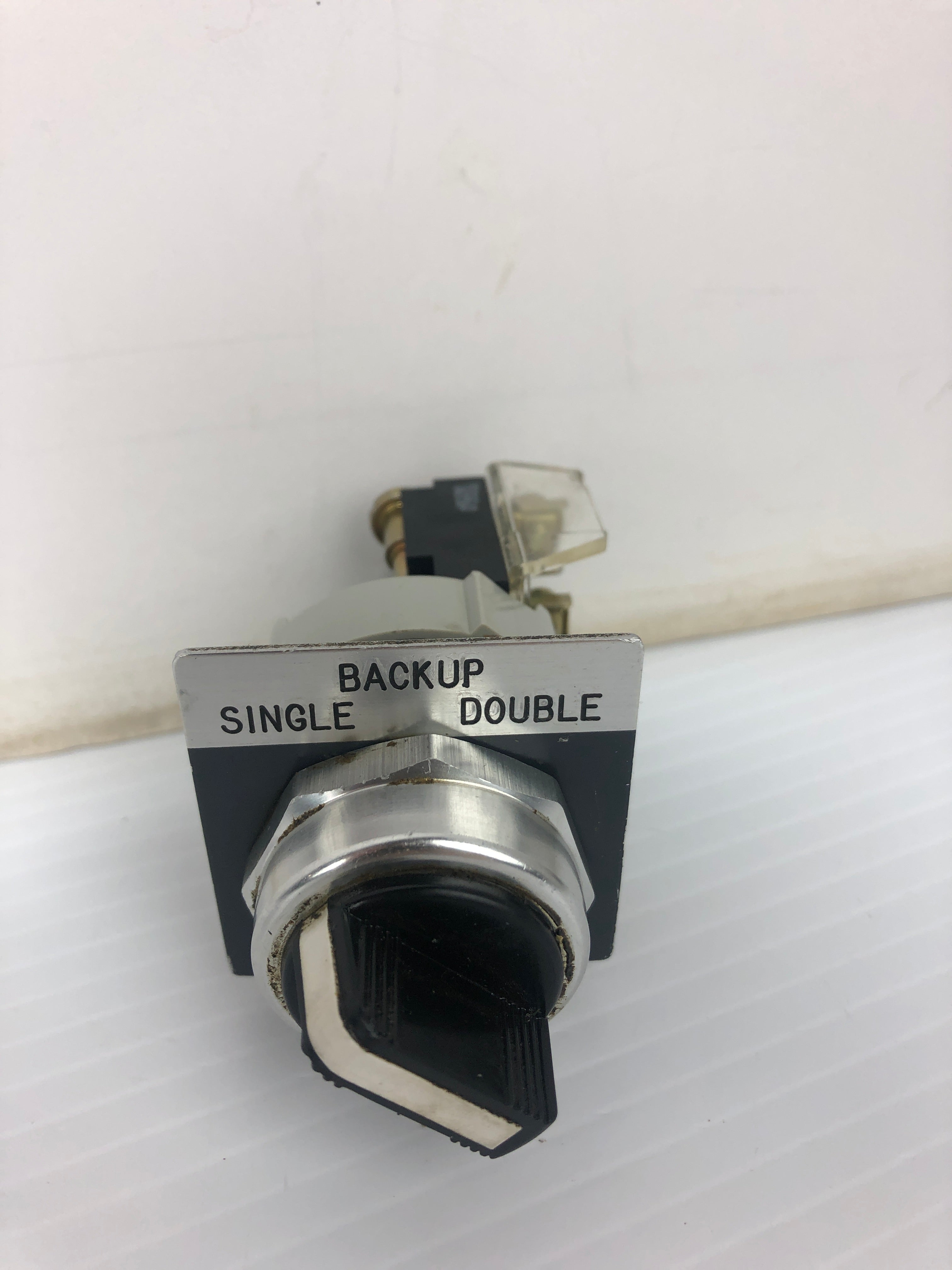 Allen-Bradley 800T-H2 Selector Switch Type: 4,13 Ser. T