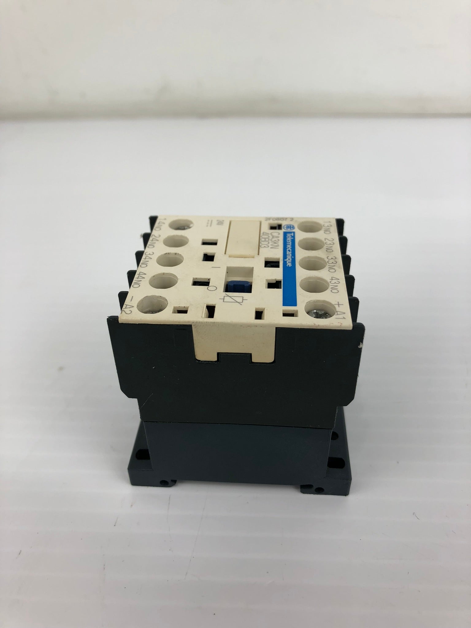 Schneider Electric Telemecanique CA3KN 40BD3 Contactor