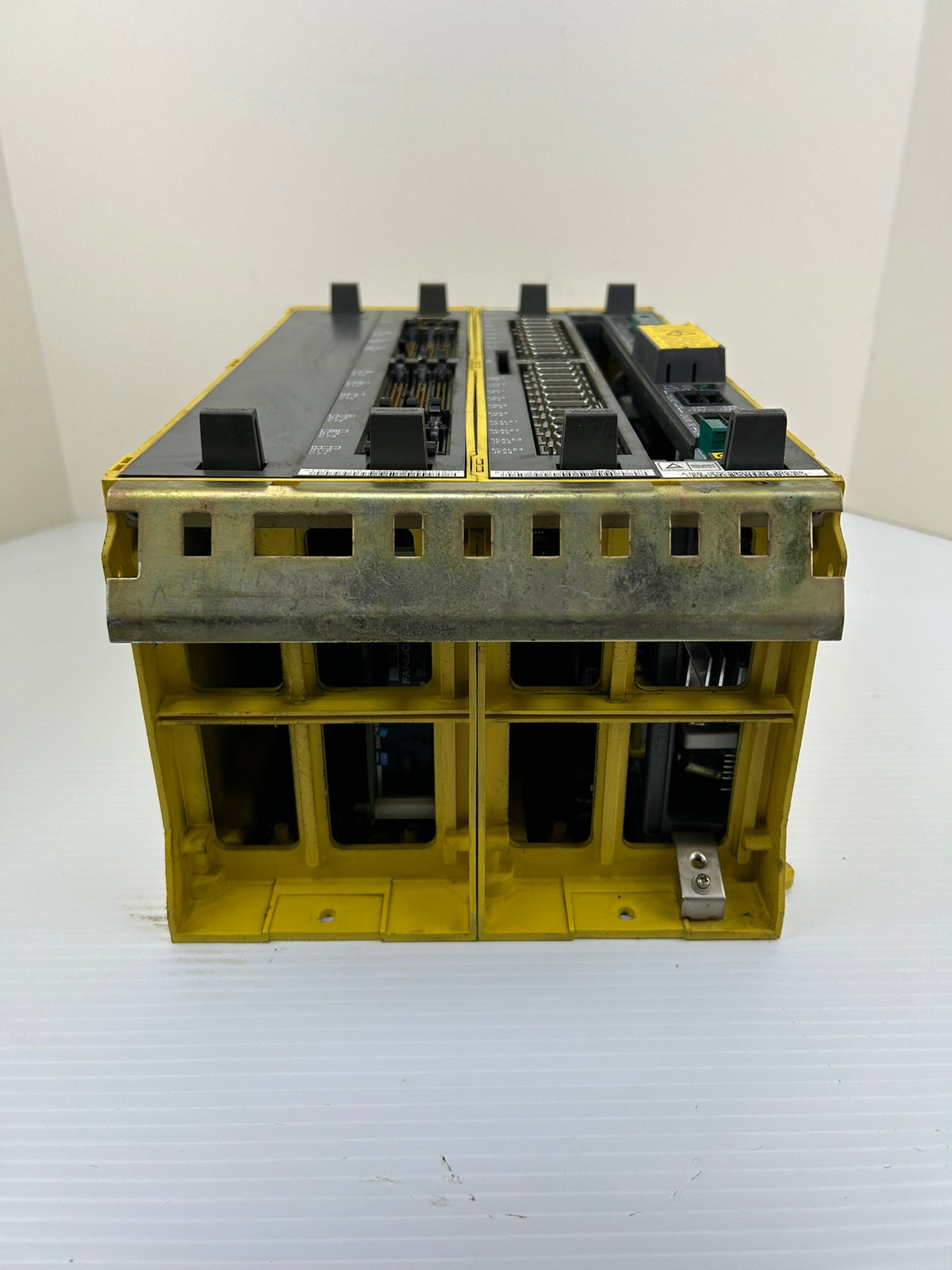 FANUC A02B-0200-B502 Series 16-MB CNC Control Drive A16B-3200-0010