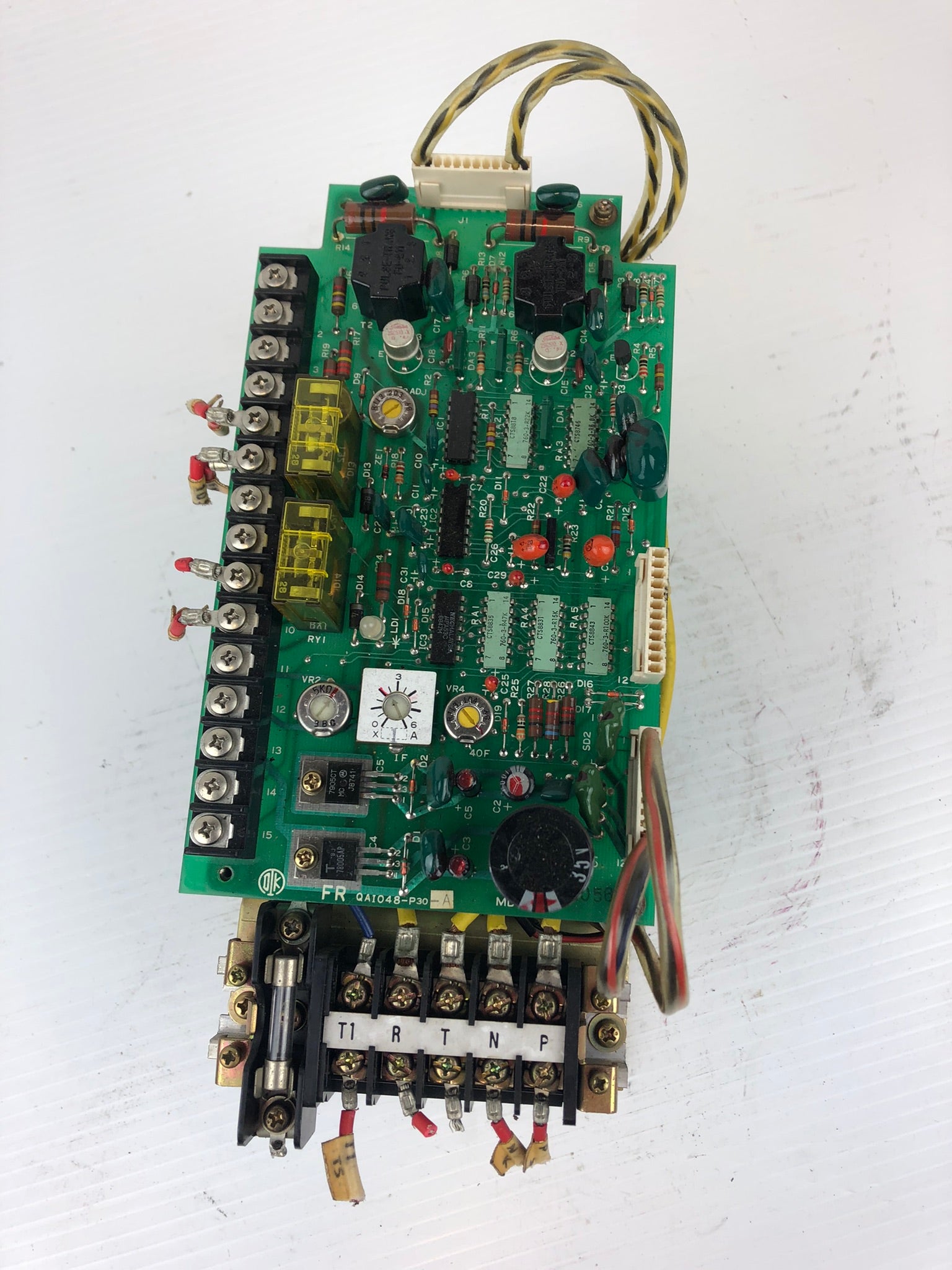 Toyo Denki QSS349-B30 Drive Amplifier 440V F.R. Amp