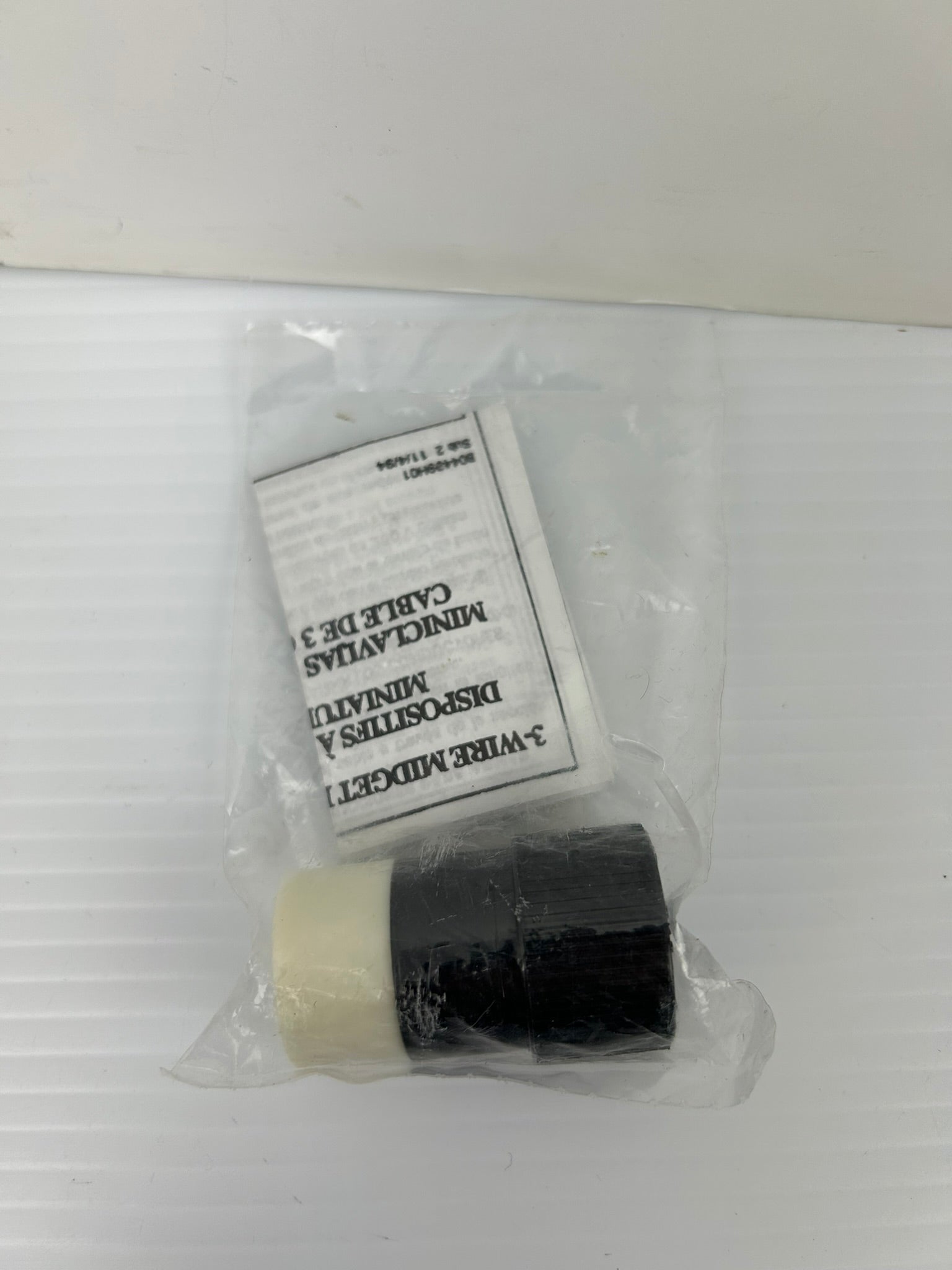 Bryant 7484NC Locking Midget Connector 125/250V 15A 3P 3W - Lot of 2