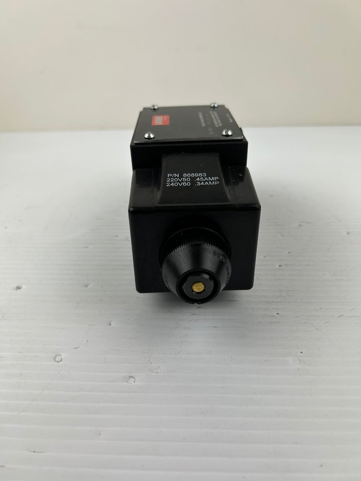 Vickers DG4S4-012C-D-60 Hydraulic Pilot Valve 02-119591 Danfoss