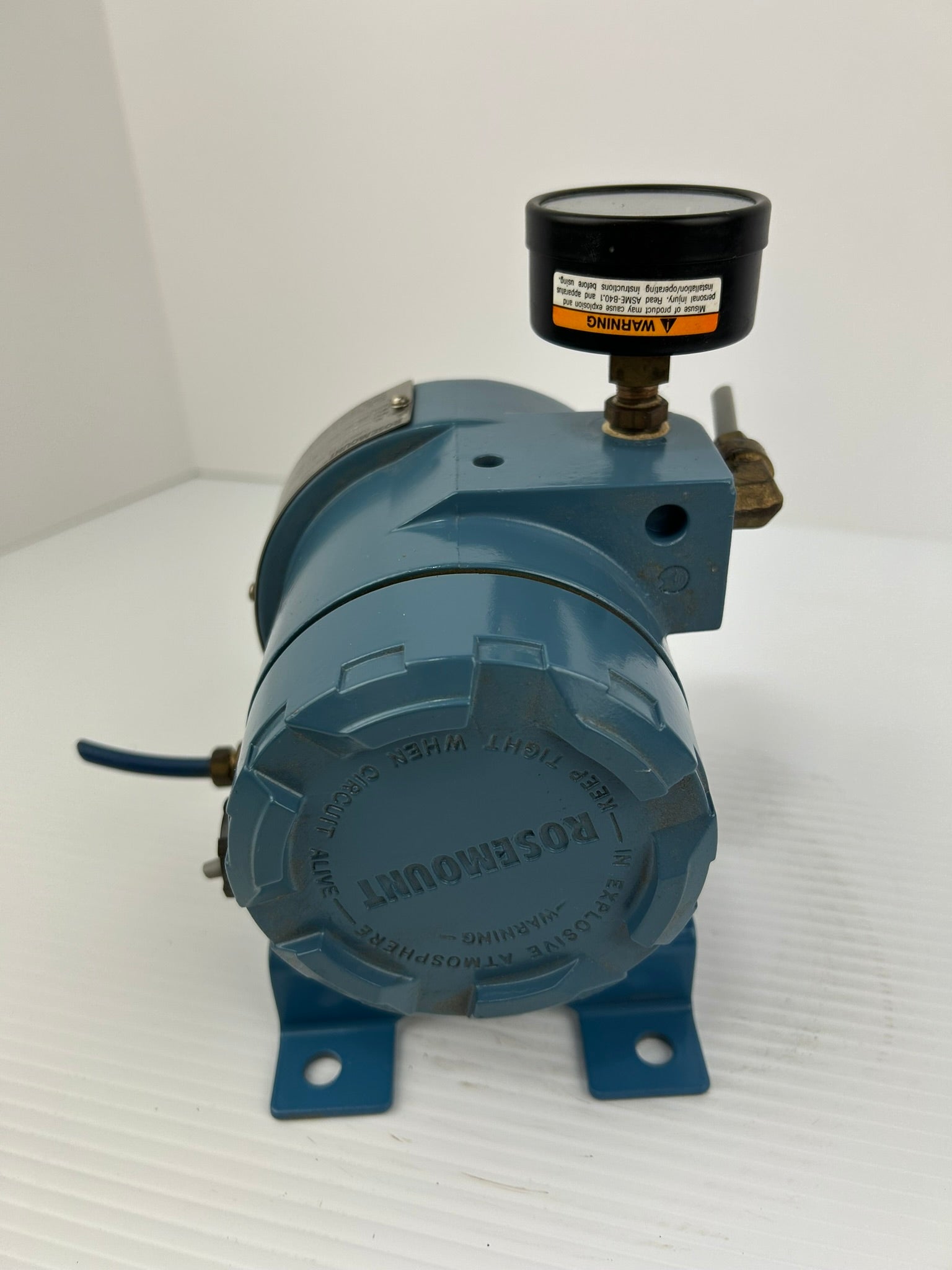 Rosemount 3311DS1J1B1 Pressure Transducer with Pressure Gauge 0-30 PSI