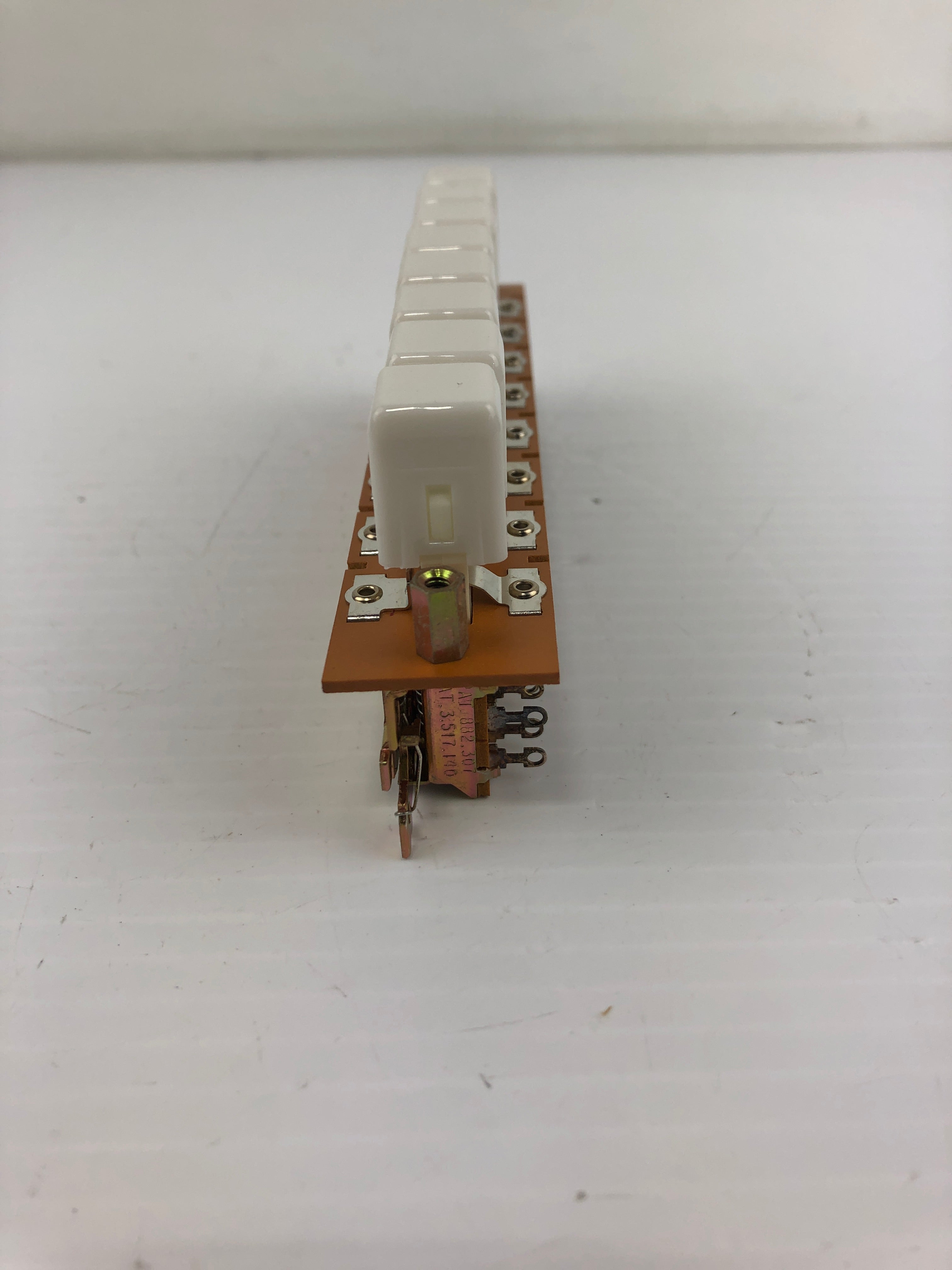 Switchcraft 67081K506 Electromechanical 8 Multiple Station Pushbutton Switch