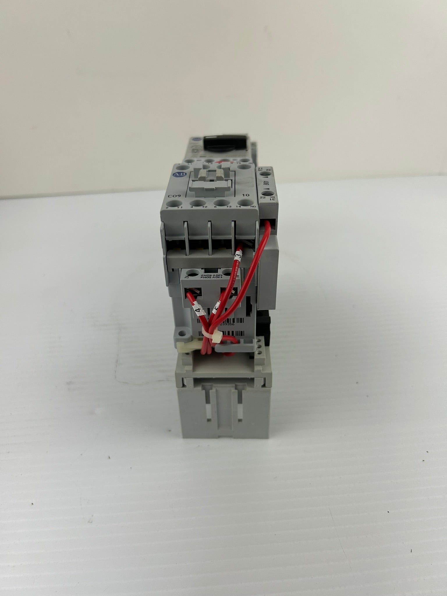 Allen-Bradley 140M-C2E-B25 Motor Starter 100-C09*10 Contactor Assembly 100-S