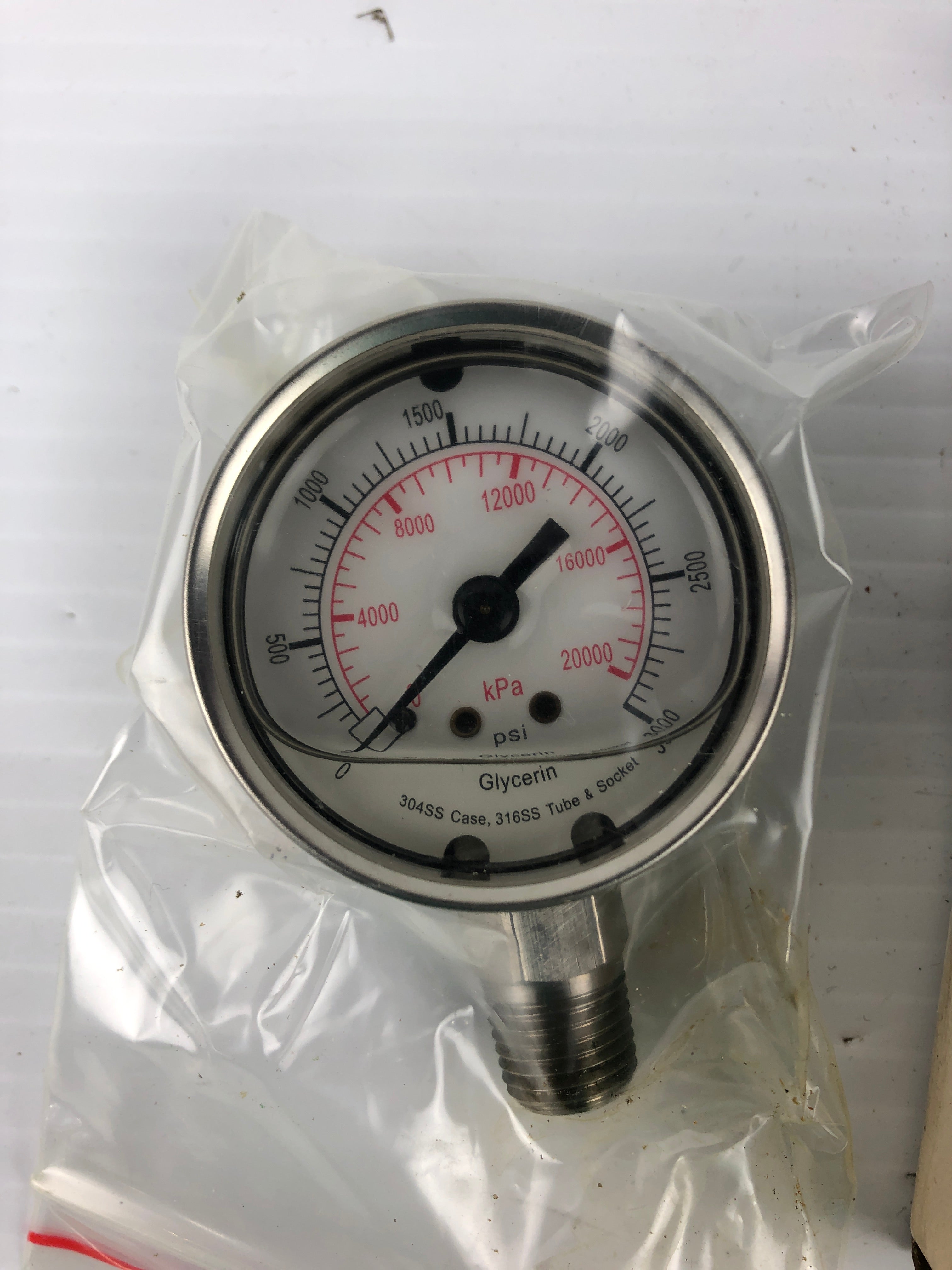 Pressure Gauge 4CFG7 2" 0-3000 PSI