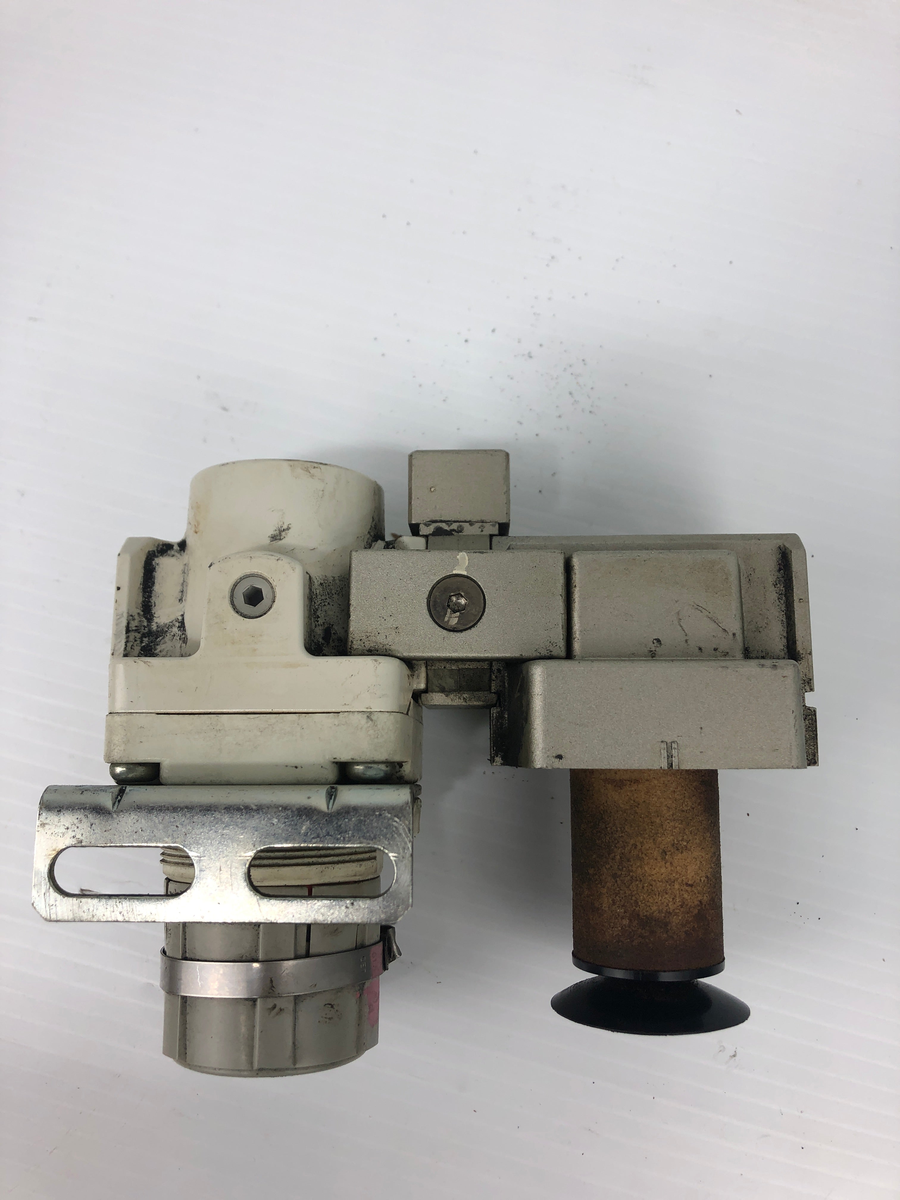 SMC AR40-04B-A Pressure Regulating Valve With AF4000-04 Air Filter Assembly