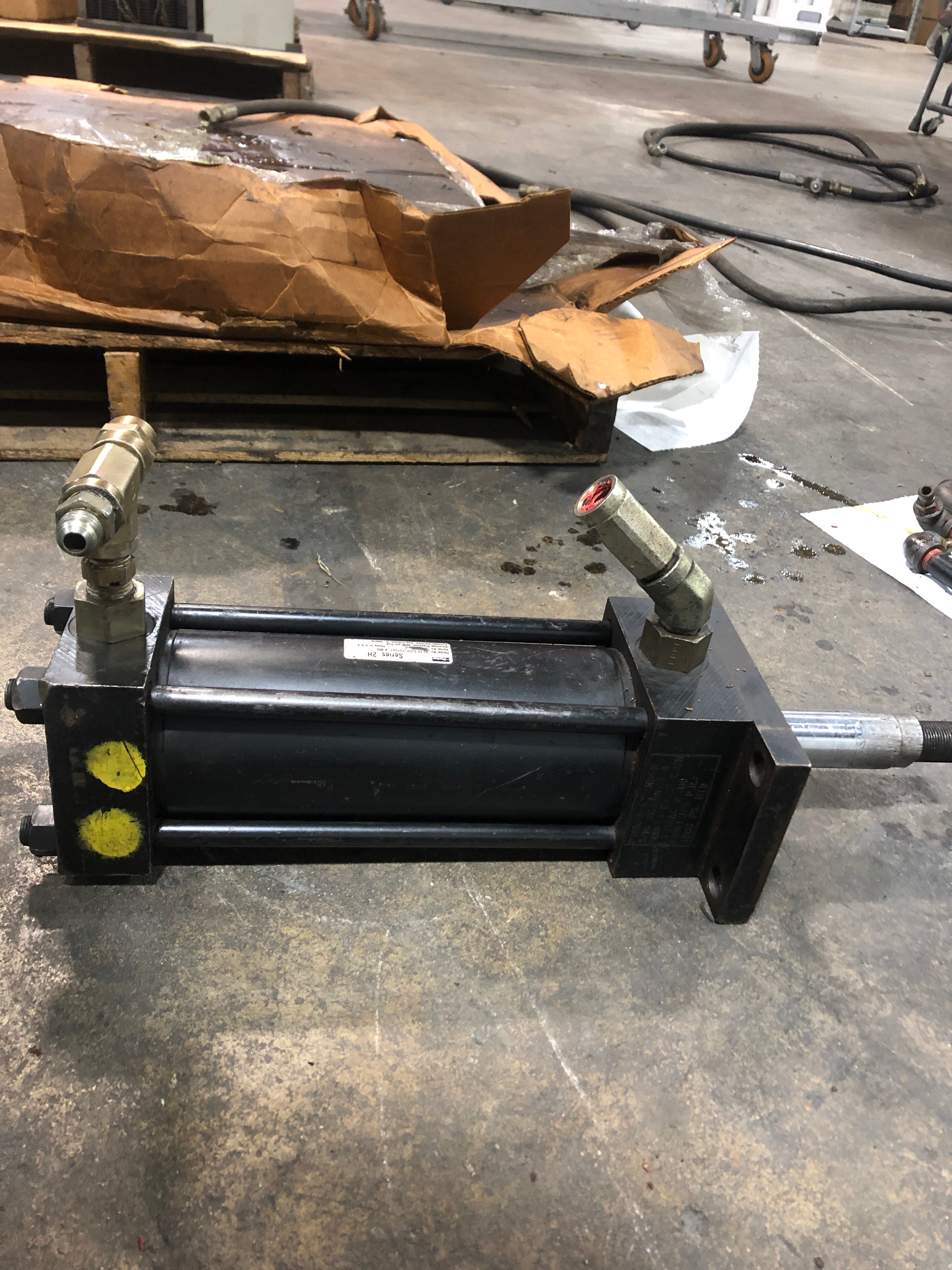 Parker 03.25 CJ2HLTV13AC 8.000 Hydraulic Cylinder Series 2H