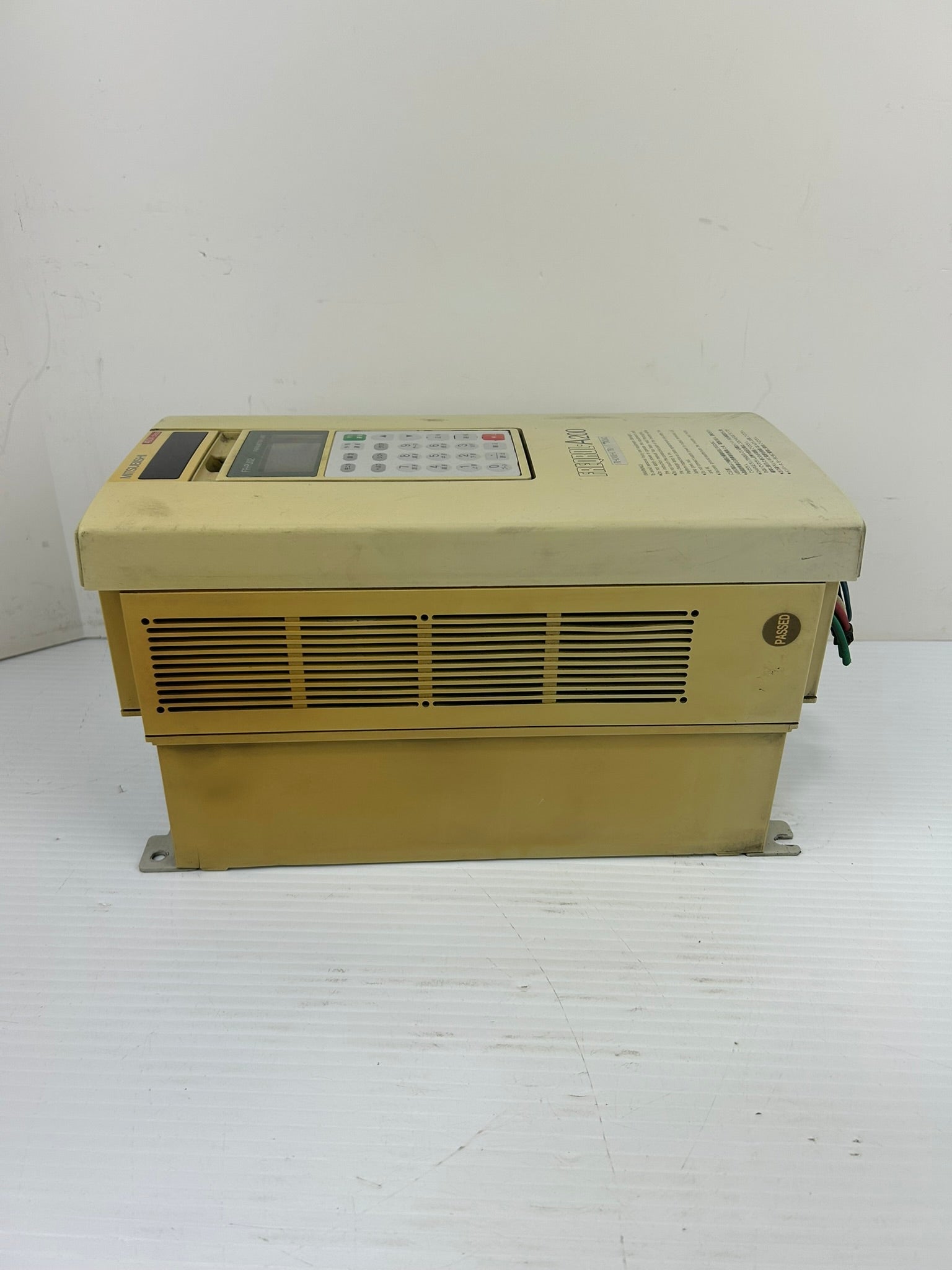 Mitsubishi FR-A240-0.75KP Inverter Freqrol A200 Drive 0.75kW with Keypad