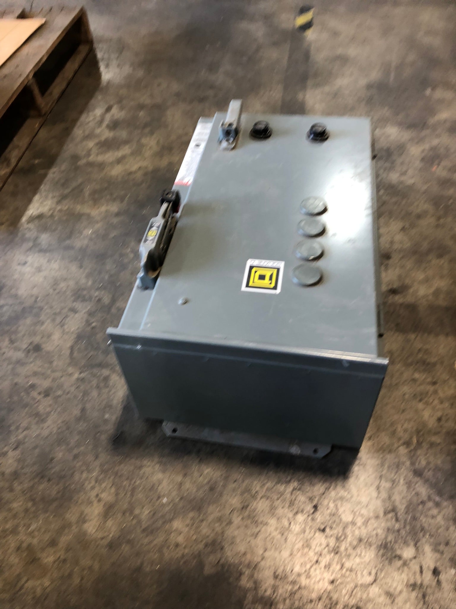Square D 8810UCA4V02SY74 Combination Starter 30A Breaker Disconnect Type 12/3R