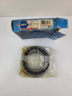 SKF Explorer 22218 CC/C3W33 Spherical Roller Bearing 22218CCC3W33